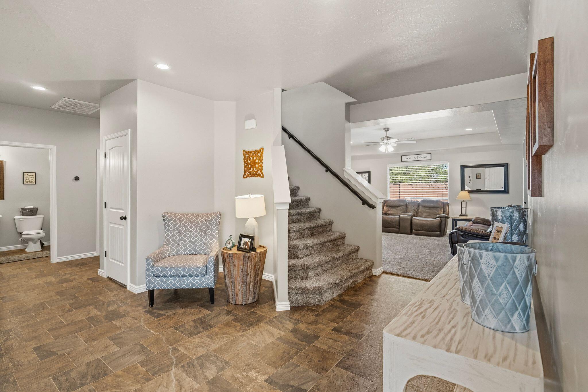 HAWTHORN ESTATES - Residential