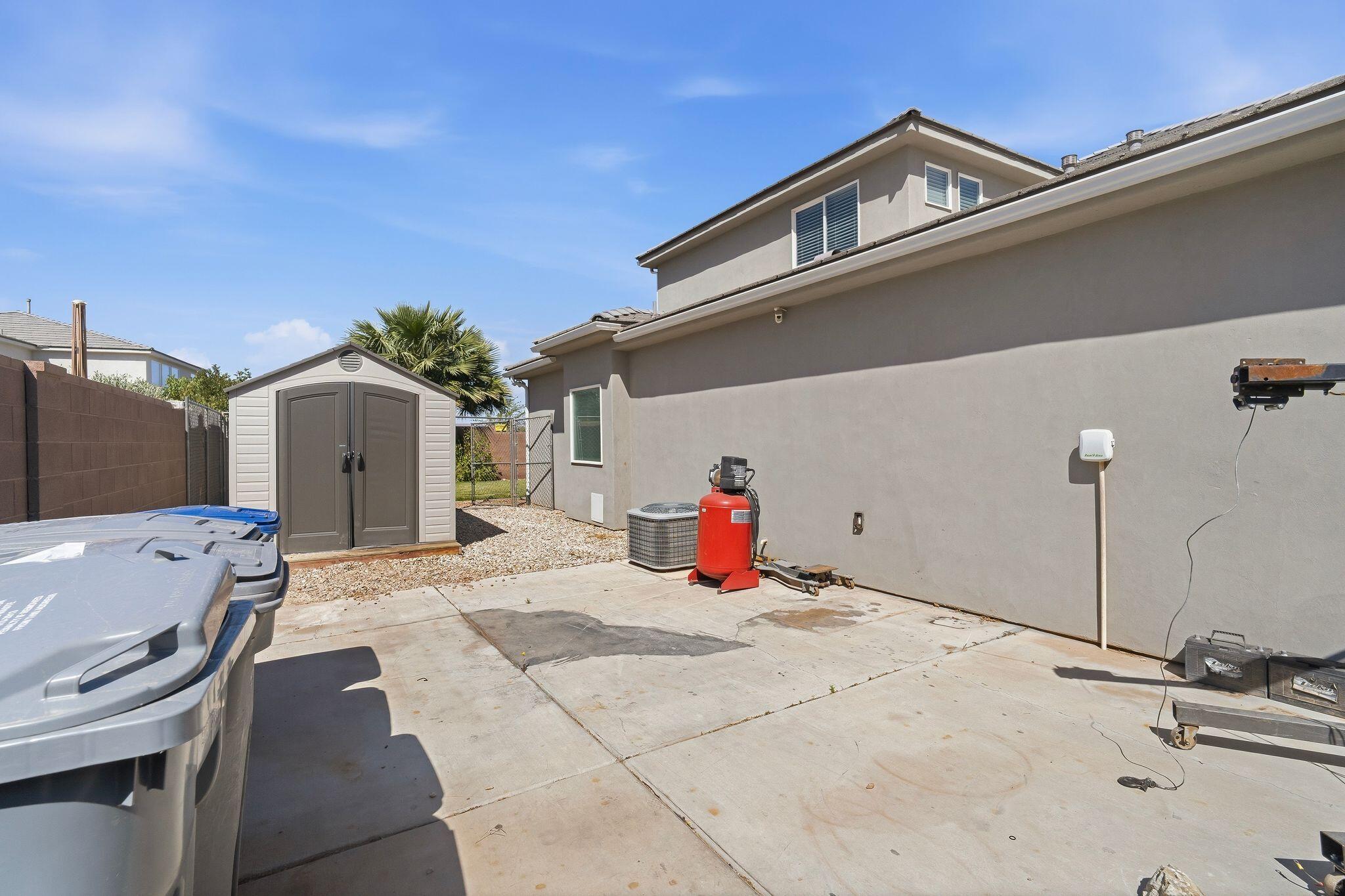 HAWTHORN ESTATES - Residential