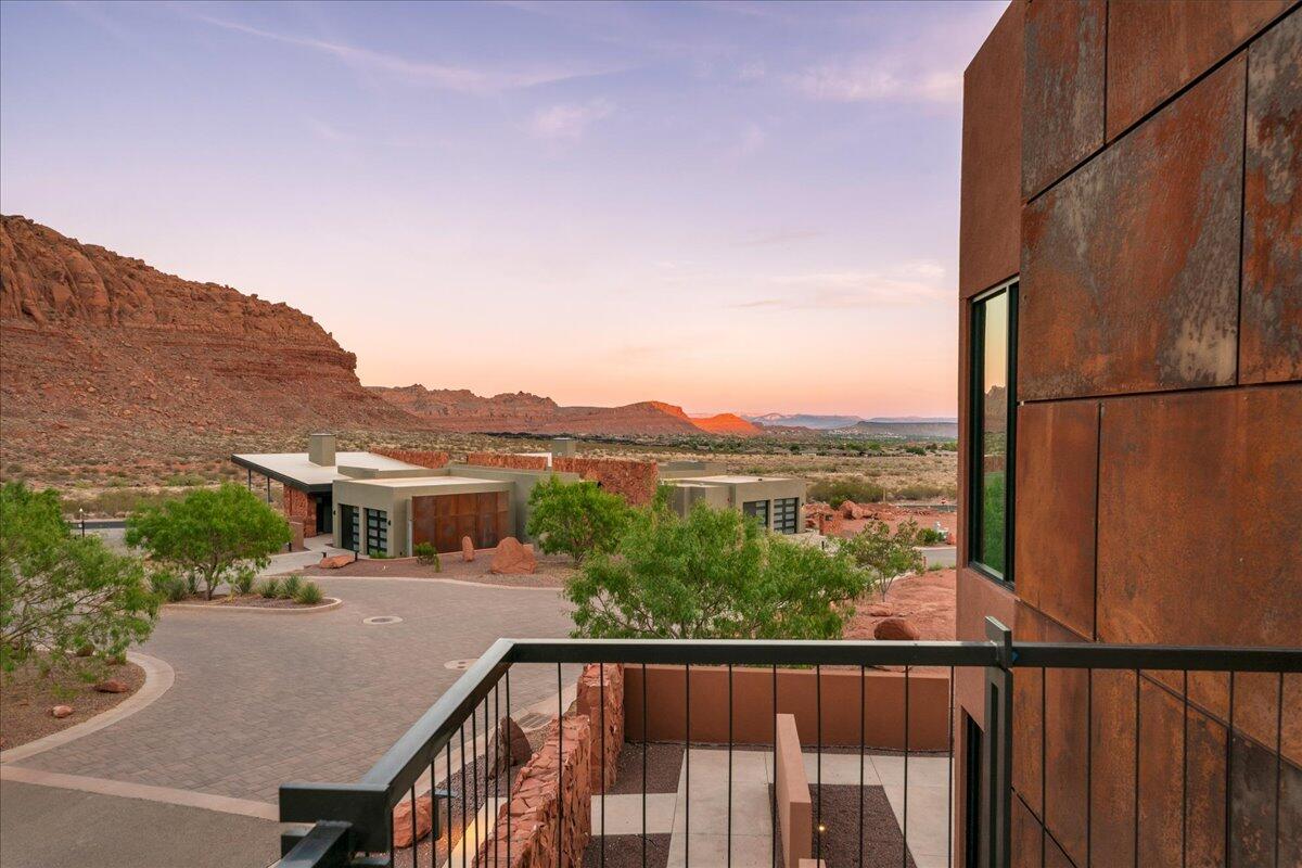 SENTIERRE PADRE CANYON - Residential