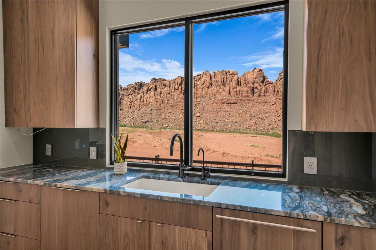 SENTIERRE PADRE CANYON - Residential