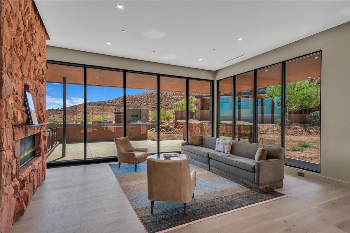 SENTIERRE PADRE CANYON - Residential