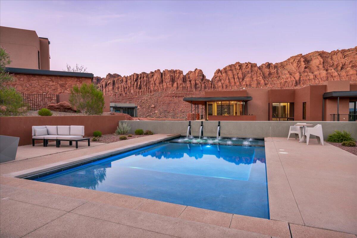SENTIERRE PADRE CANYON - Residential