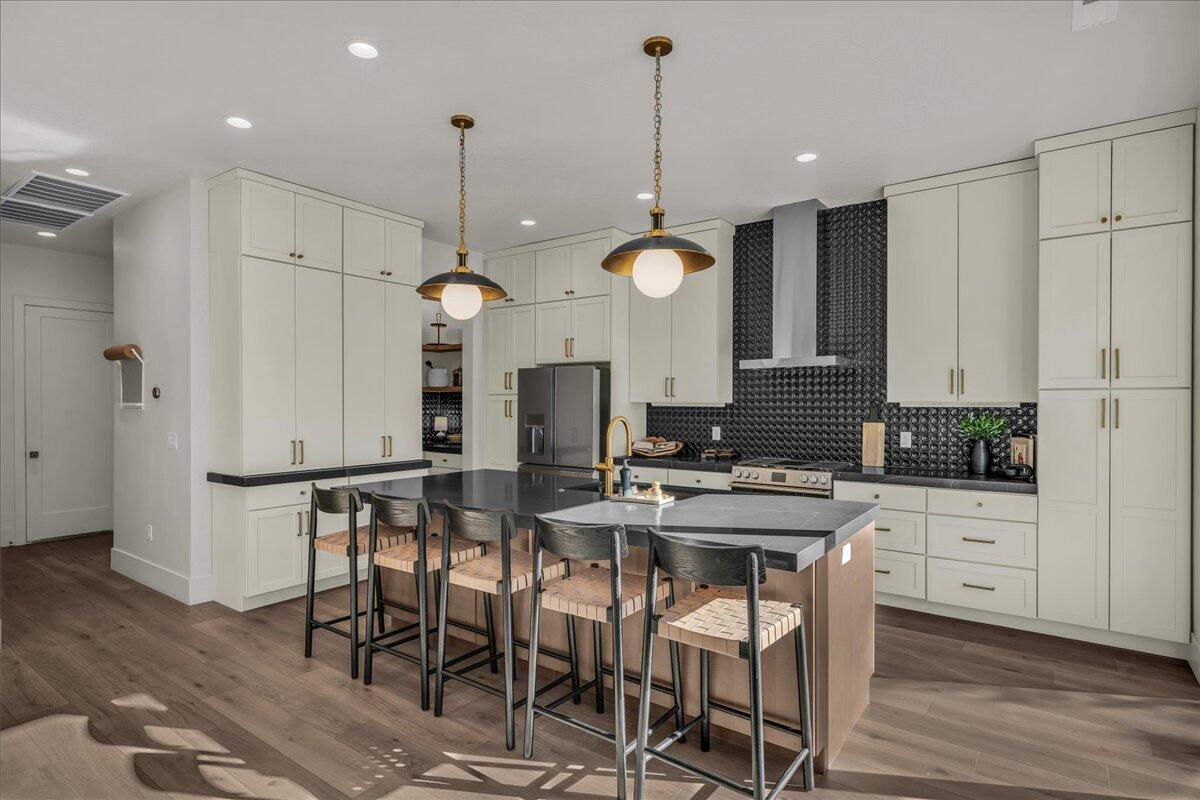 SHOOTING STAR - Residential