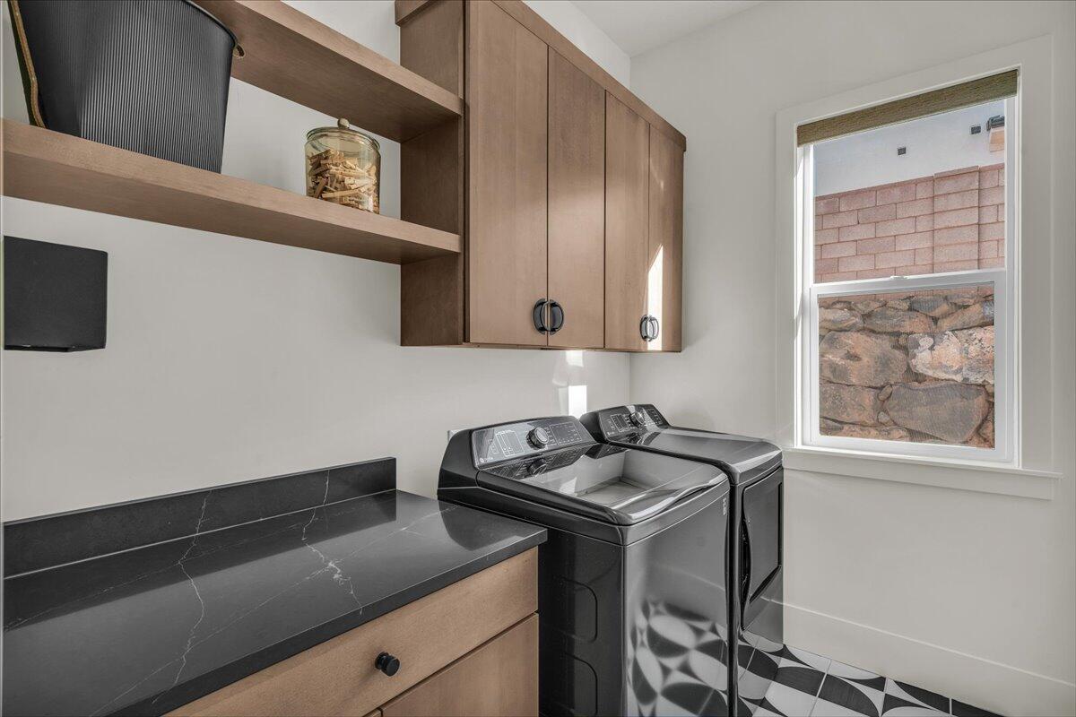 SHOOTING STAR - Residential