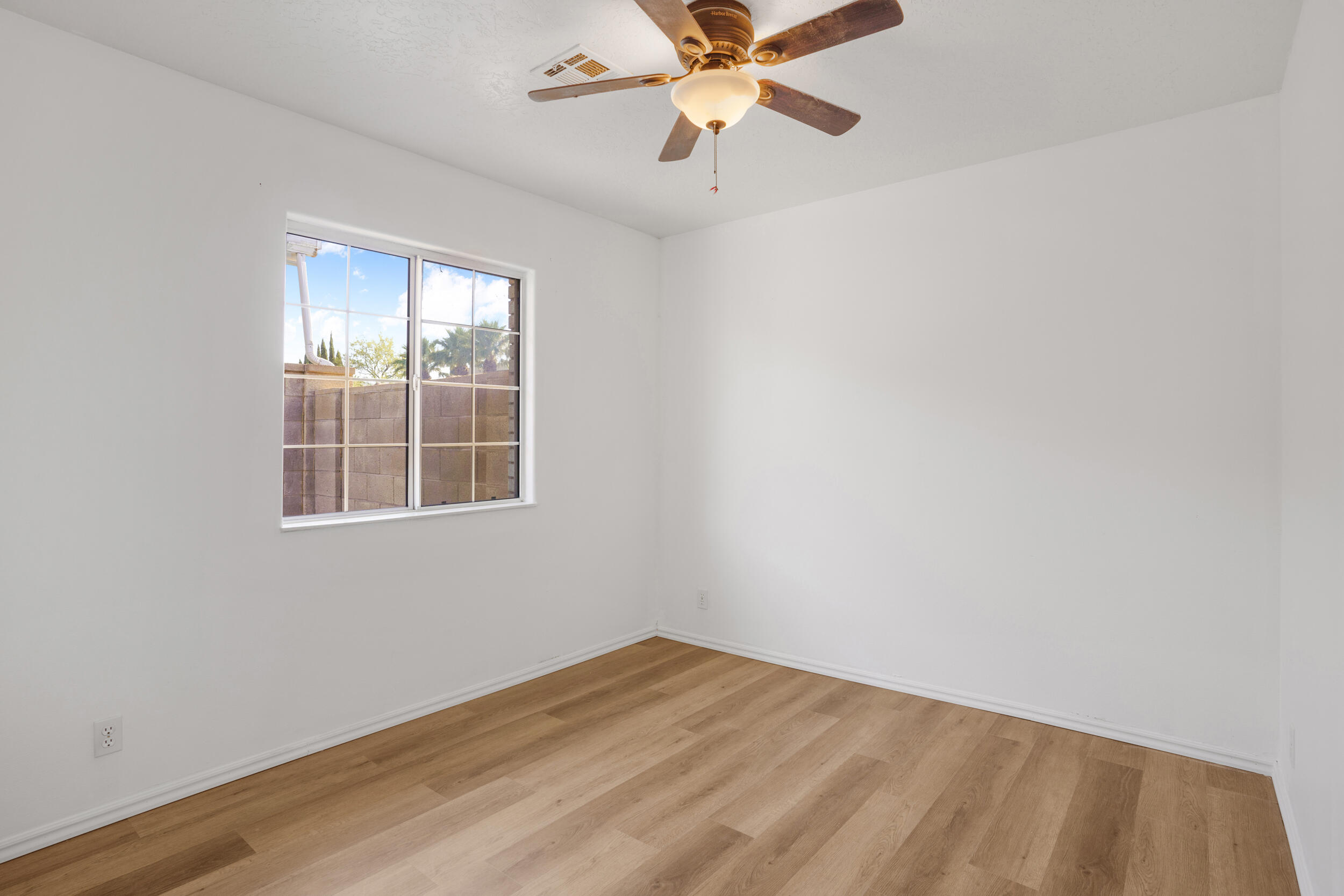 HERITAGE LANE TOWNHOMES - Residential