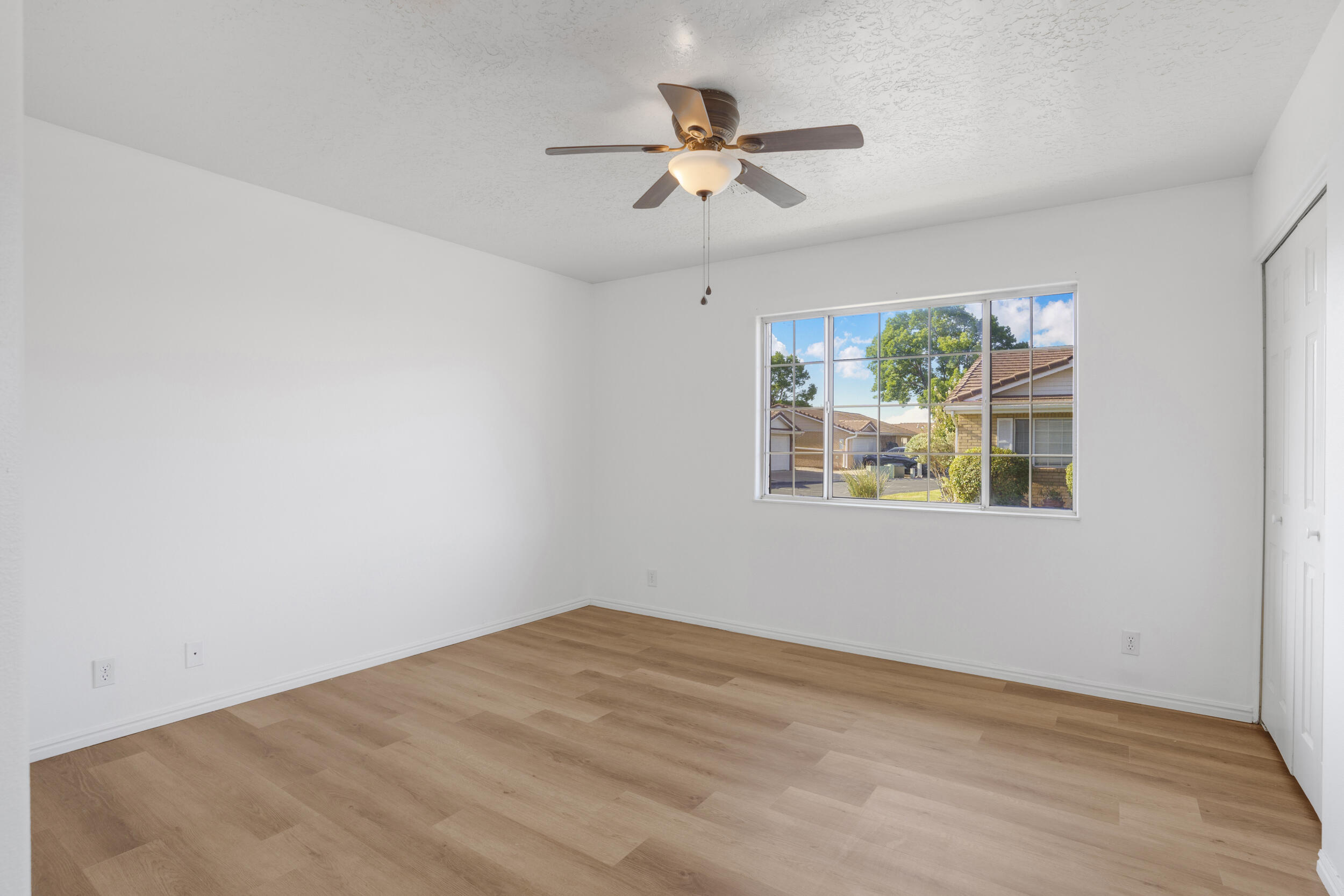 HERITAGE LANE TOWNHOMES - Residential
