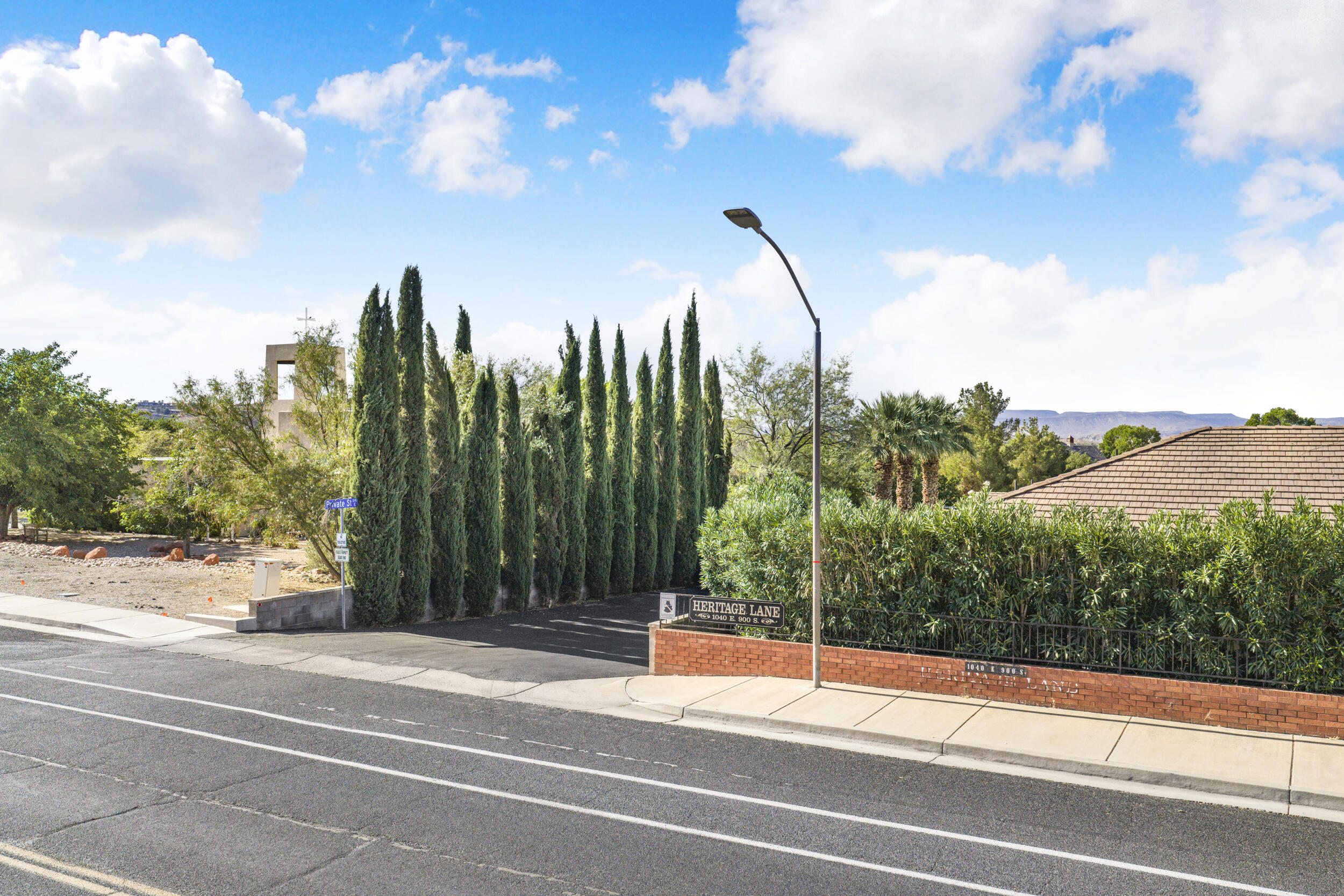 HERITAGE LANE TOWNHOMES - Residential