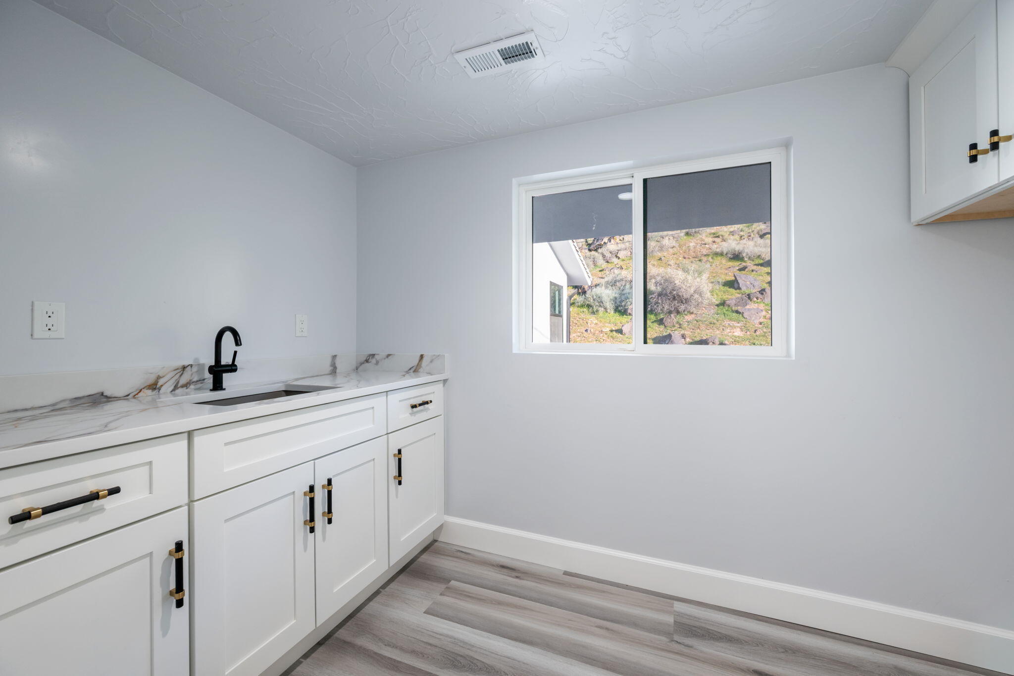 TOQUERVILLE TOWNSITE - Residential