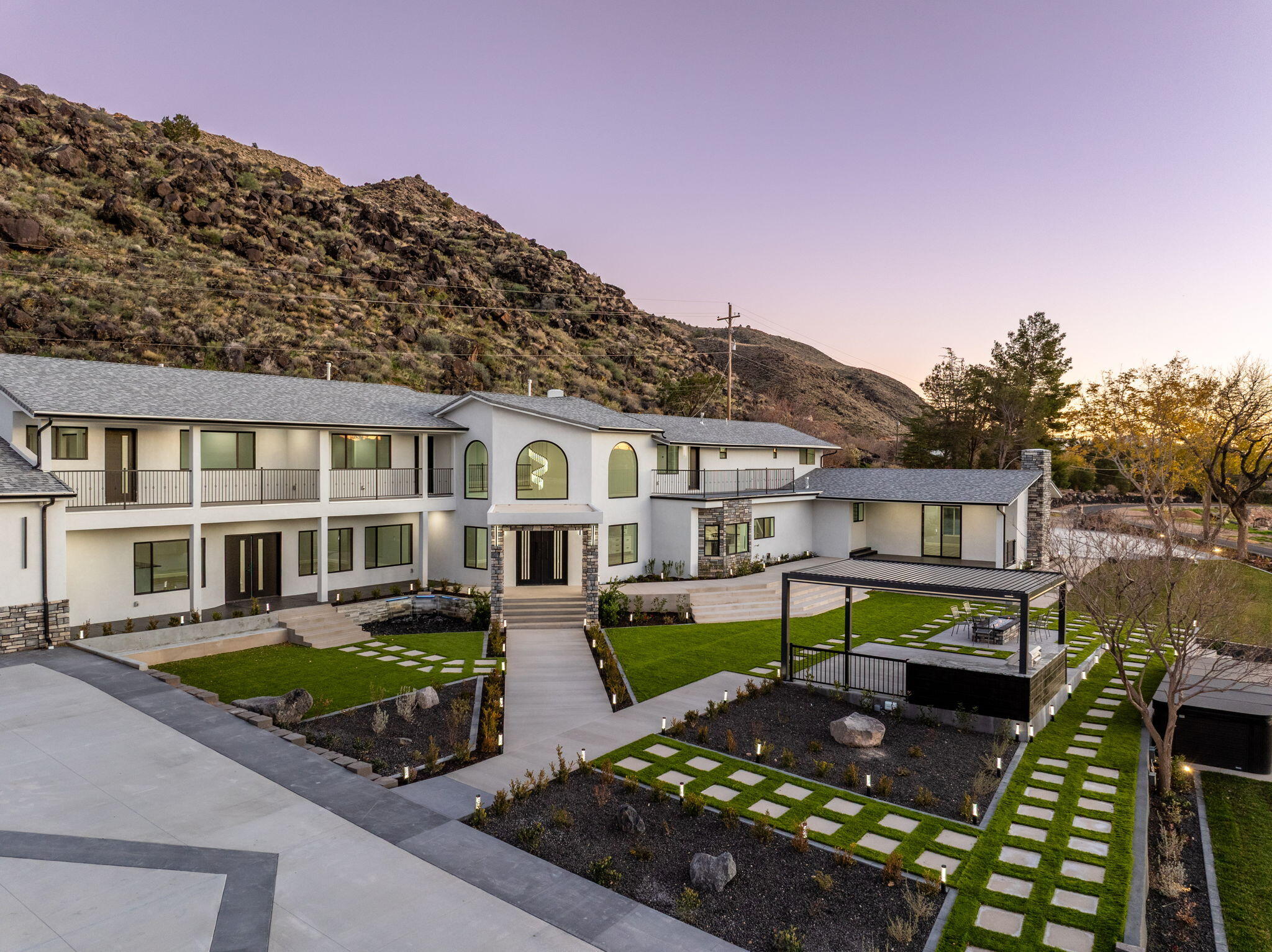 TOQUERVILLE TOWNSITE - Residential