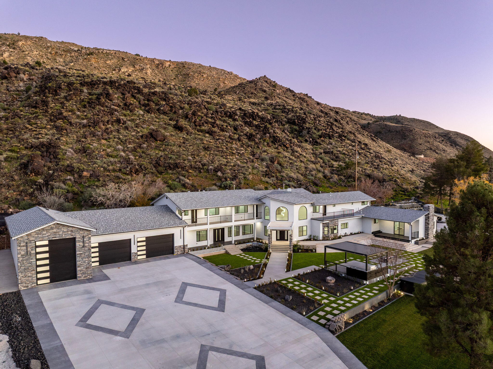TOQUERVILLE TOWNSITE - Residential