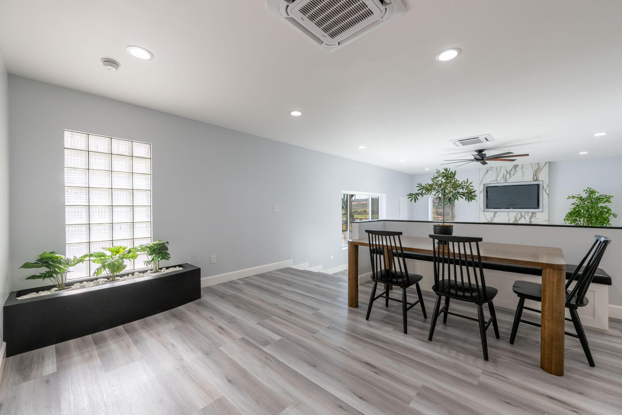 TOQUERVILLE TOWNSITE - Residential