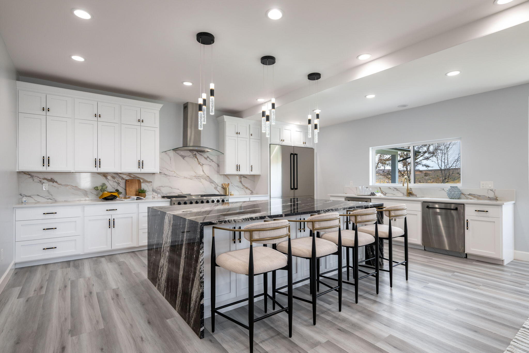 TOQUERVILLE TOWNSITE - Residential