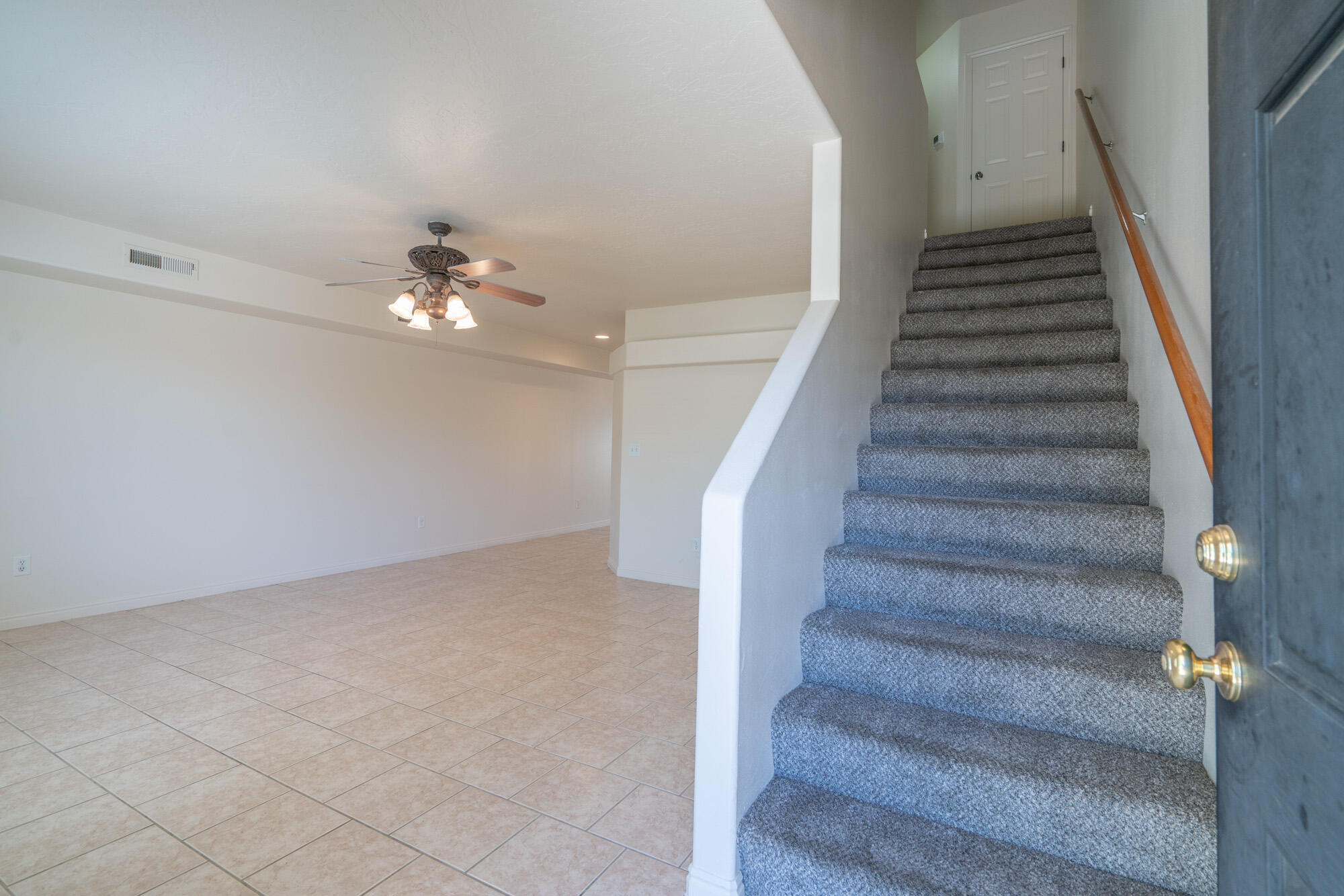 LEXINGTON HILLS TOWNHOMES - Residential