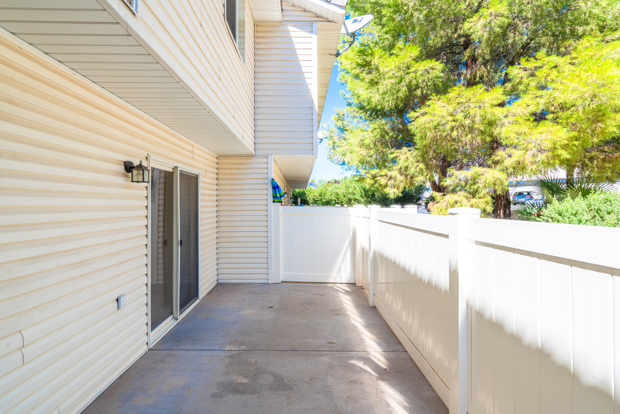 LEXINGTON HILLS TOWNHOMES - Residential