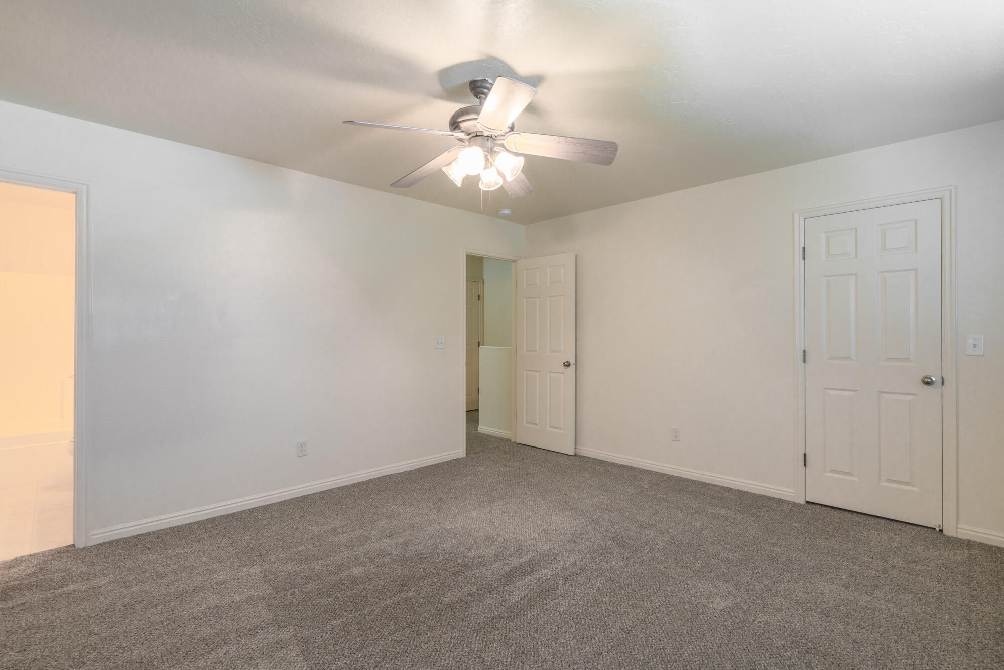 LEXINGTON HILLS TOWNHOMES - Residential