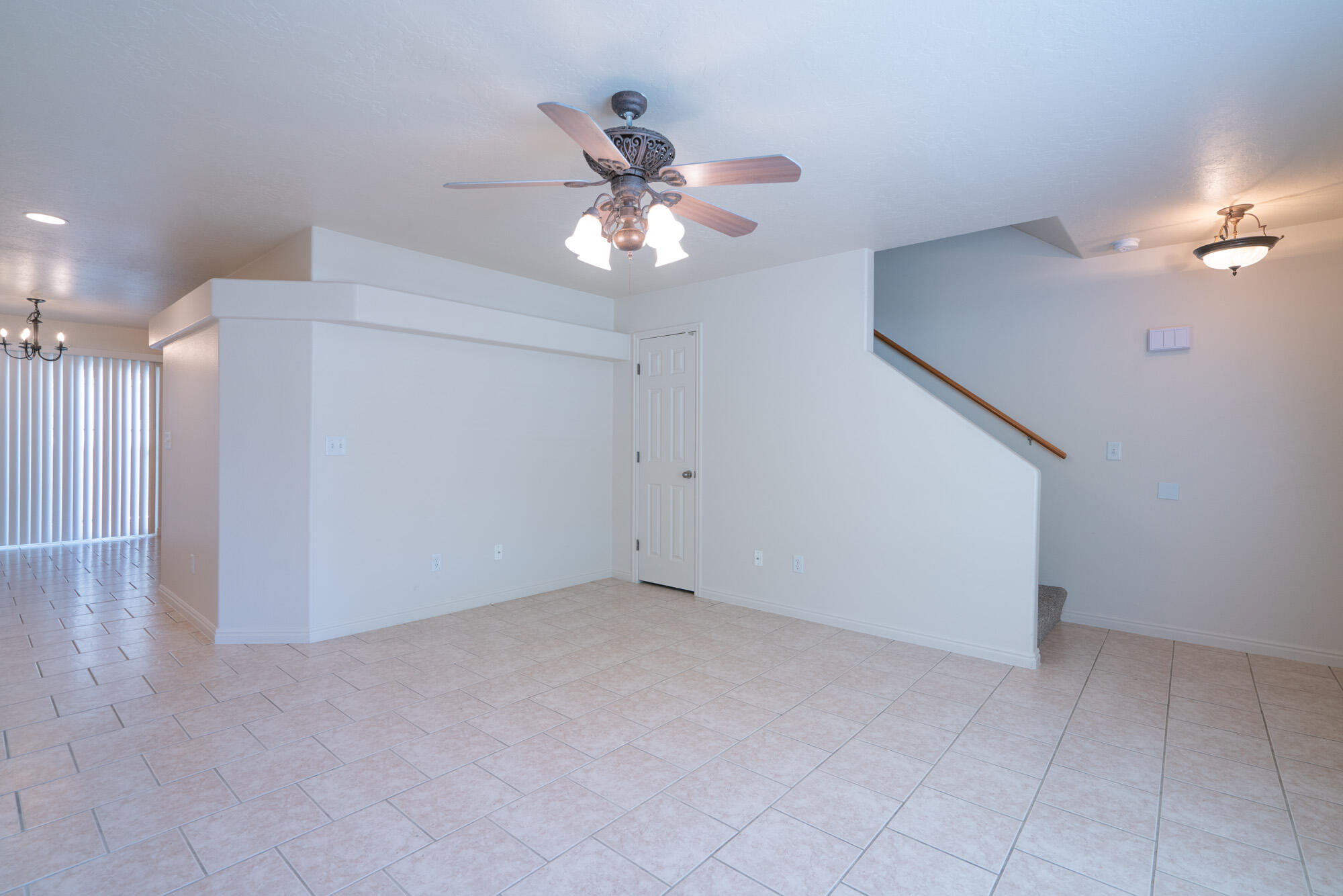 LEXINGTON HILLS TOWNHOMES - Residential