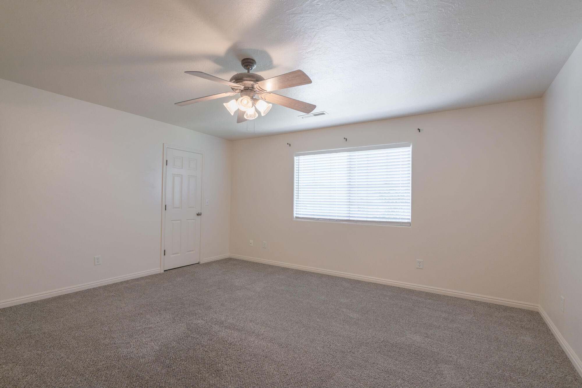 LEXINGTON HILLS TOWNHOMES - Residential