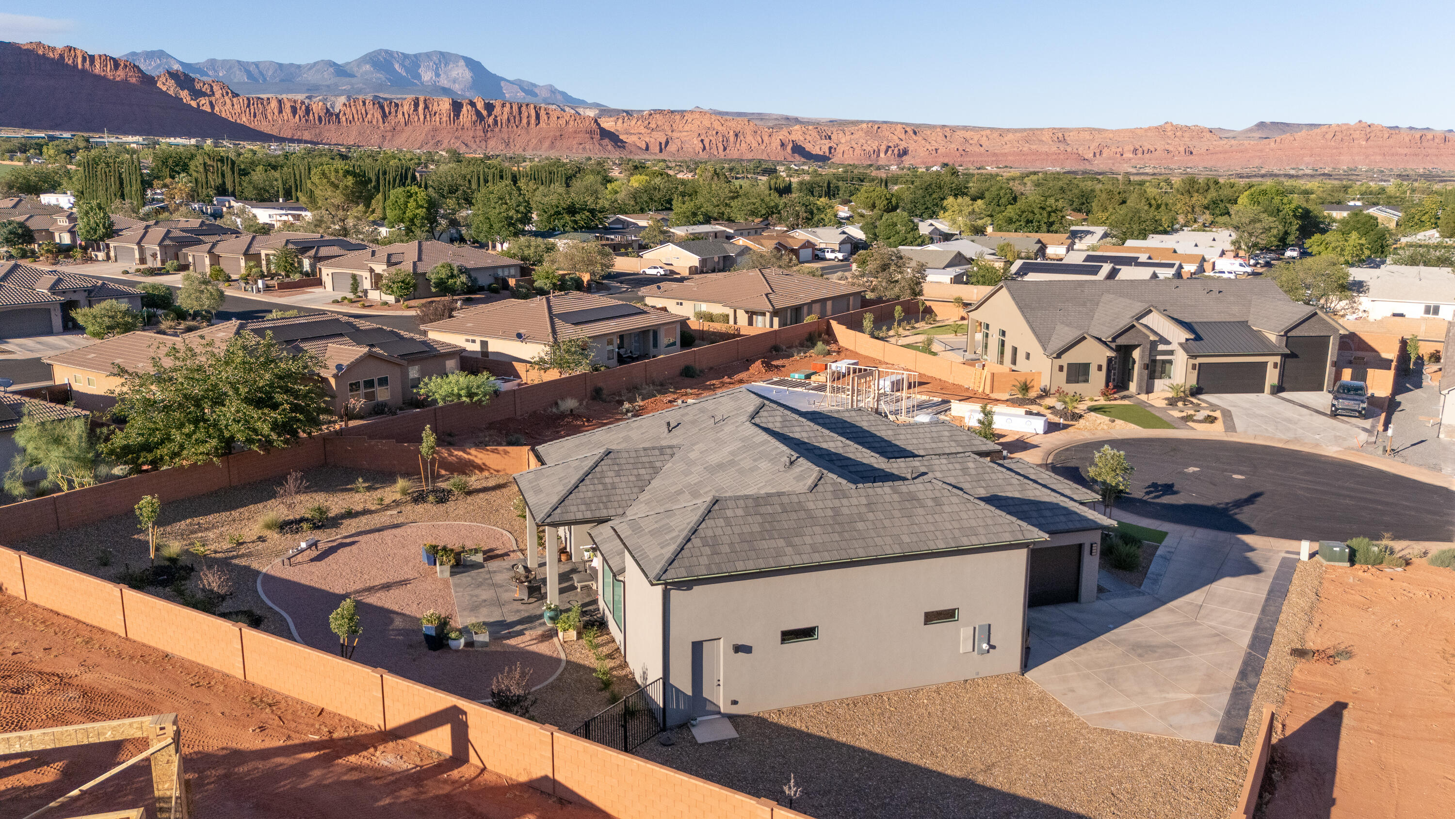 SERENITY ESTATES - Residential