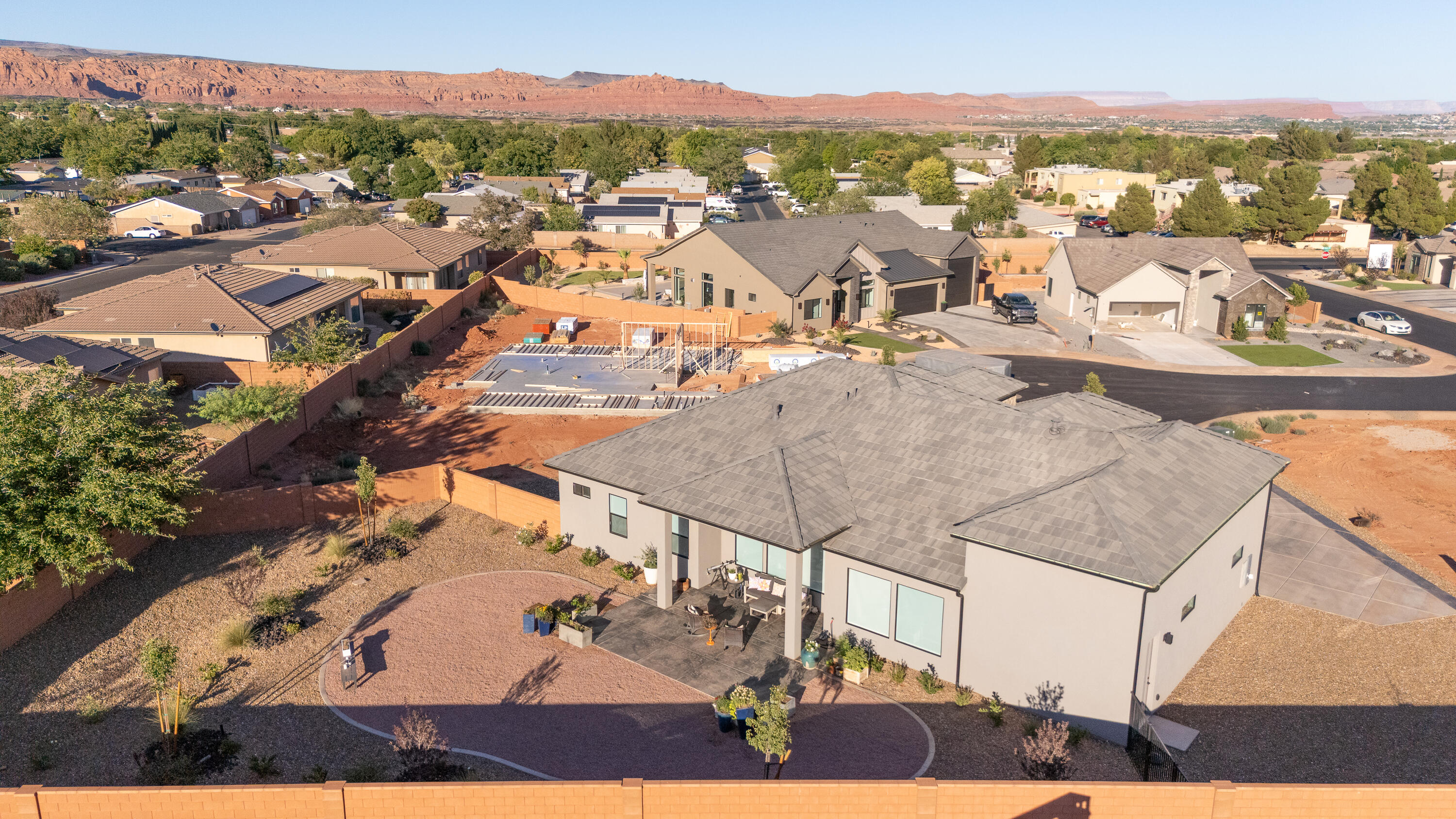 SERENITY ESTATES - Residential