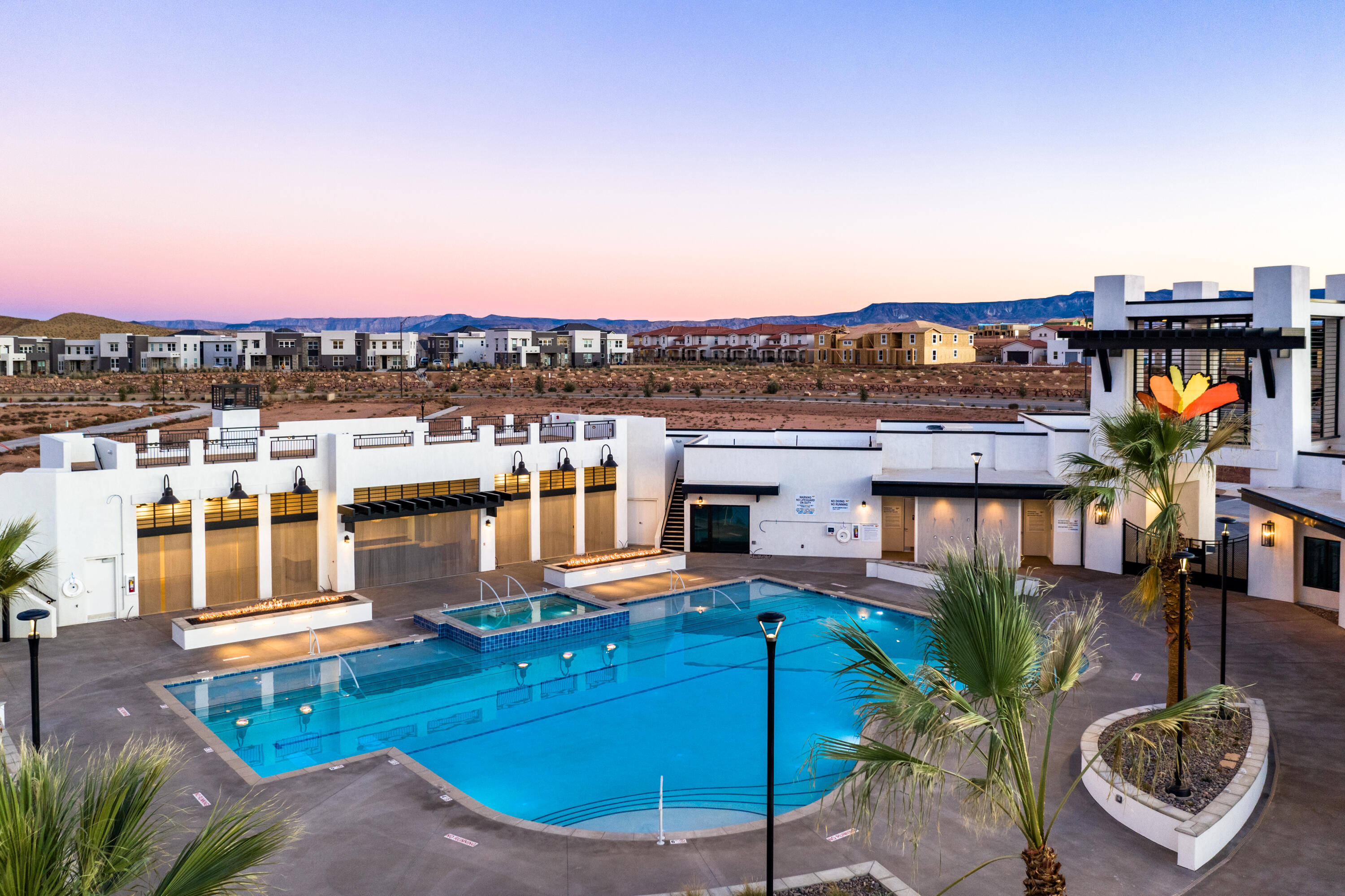 DESERT COLOR RESORT - Land