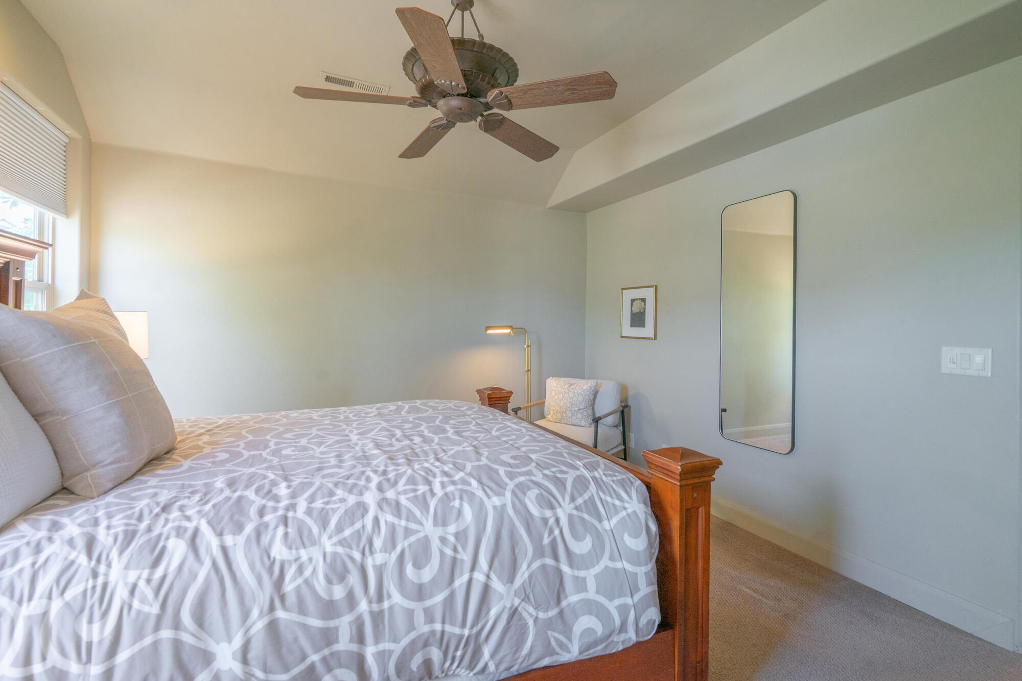 POINT VISTA CONDOS - Residential