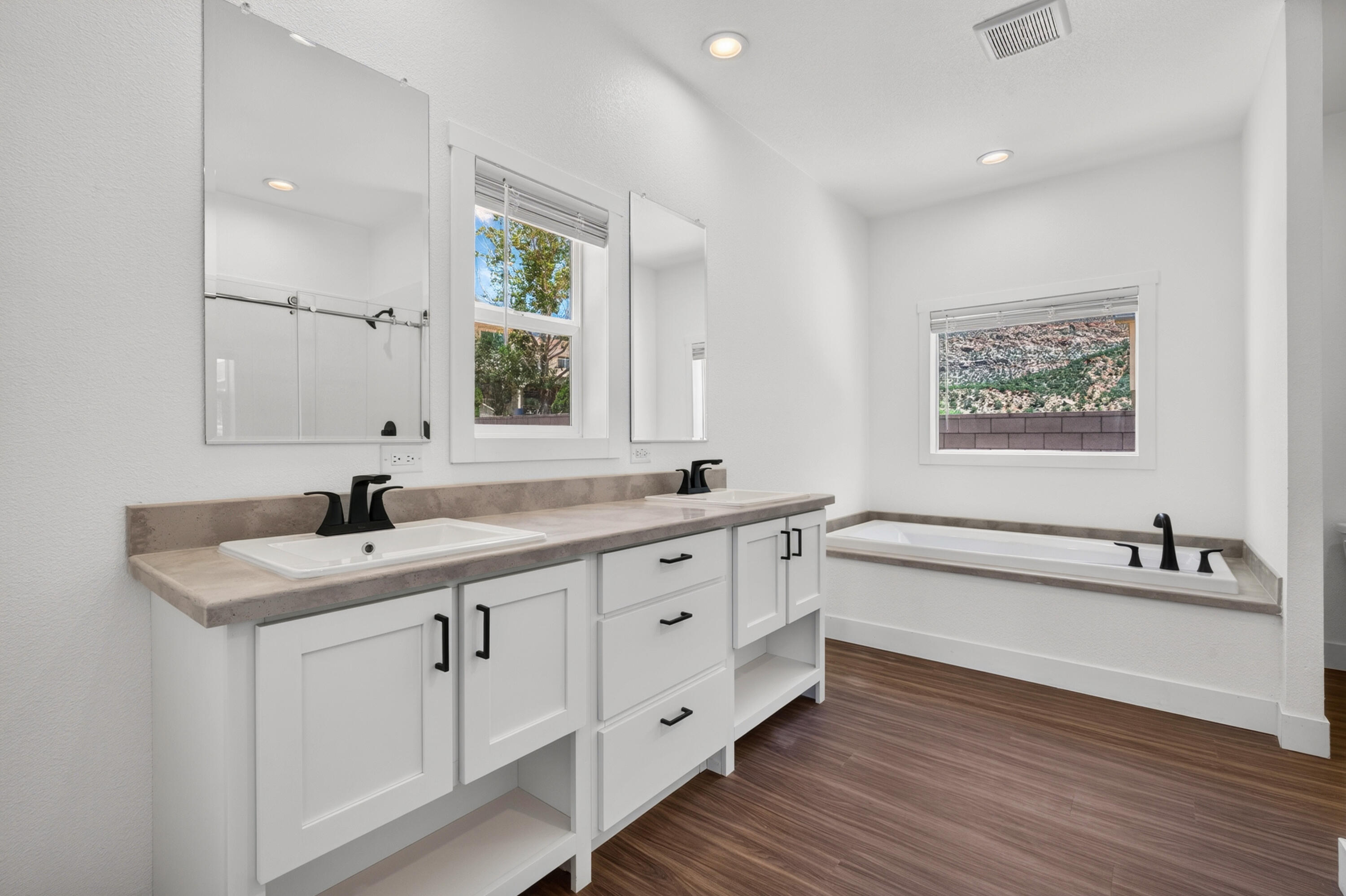 SHORT CREEK - Residential