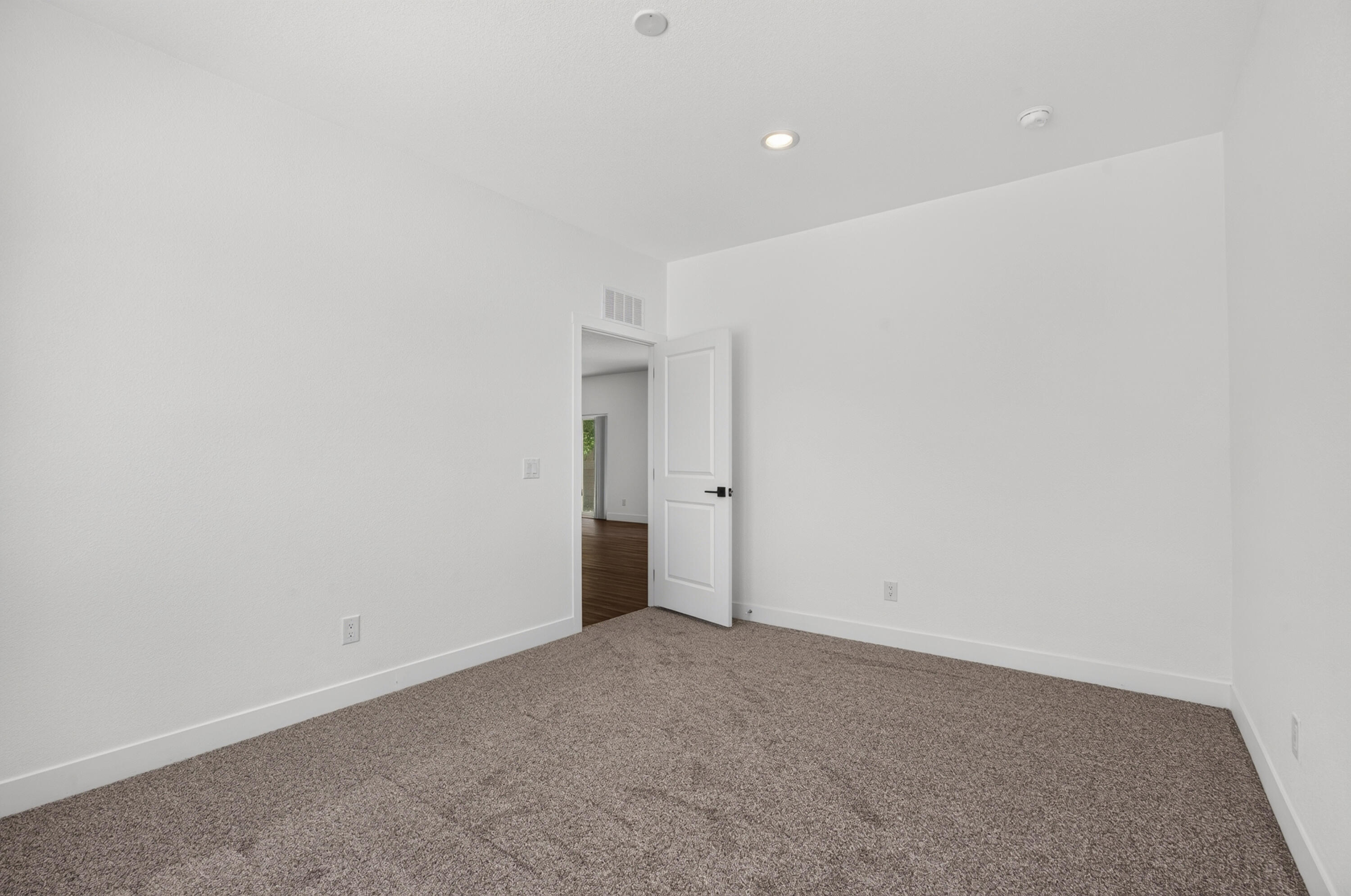 SHORT CREEK - Residential