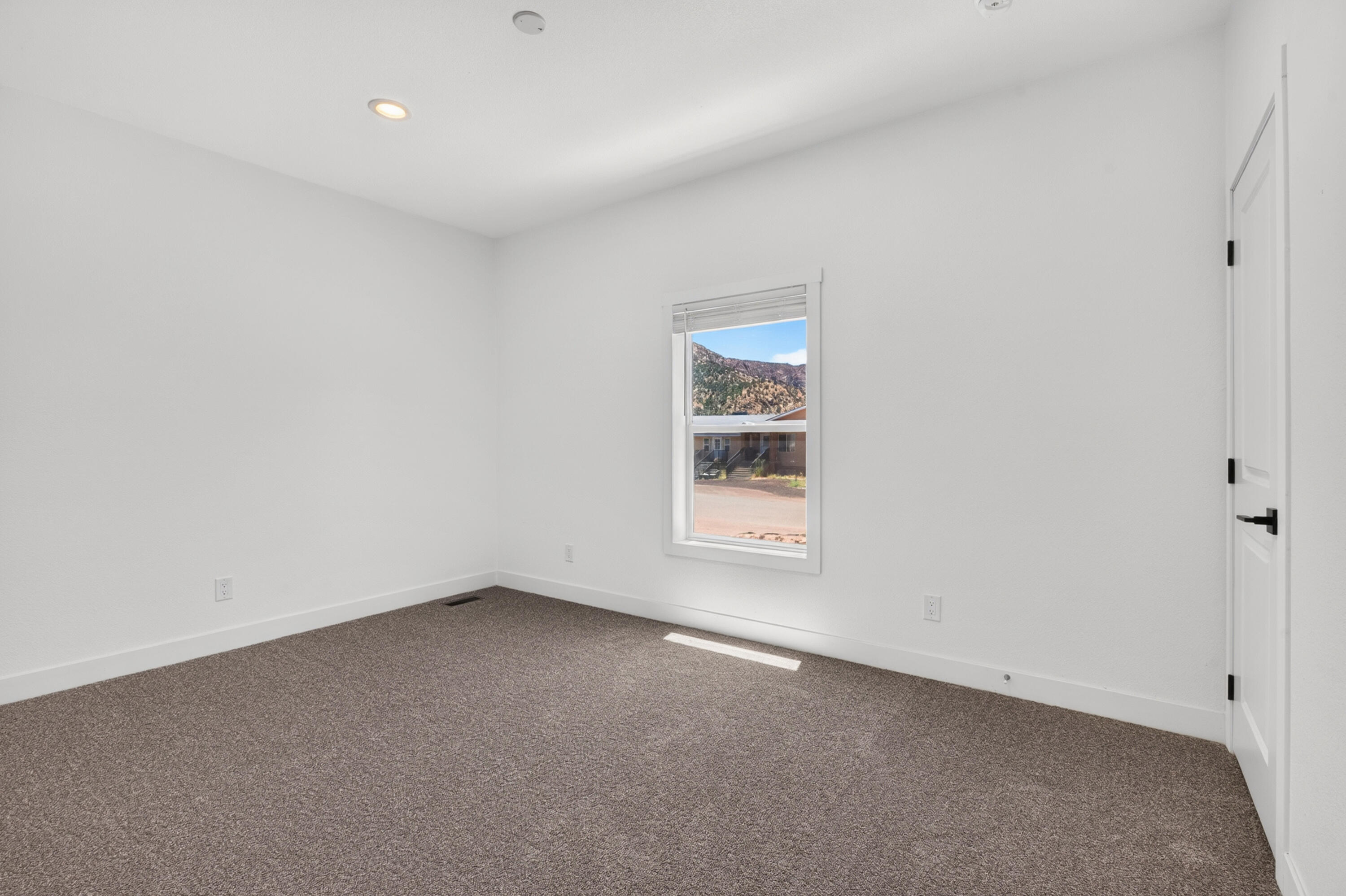 SHORT CREEK - Residential
