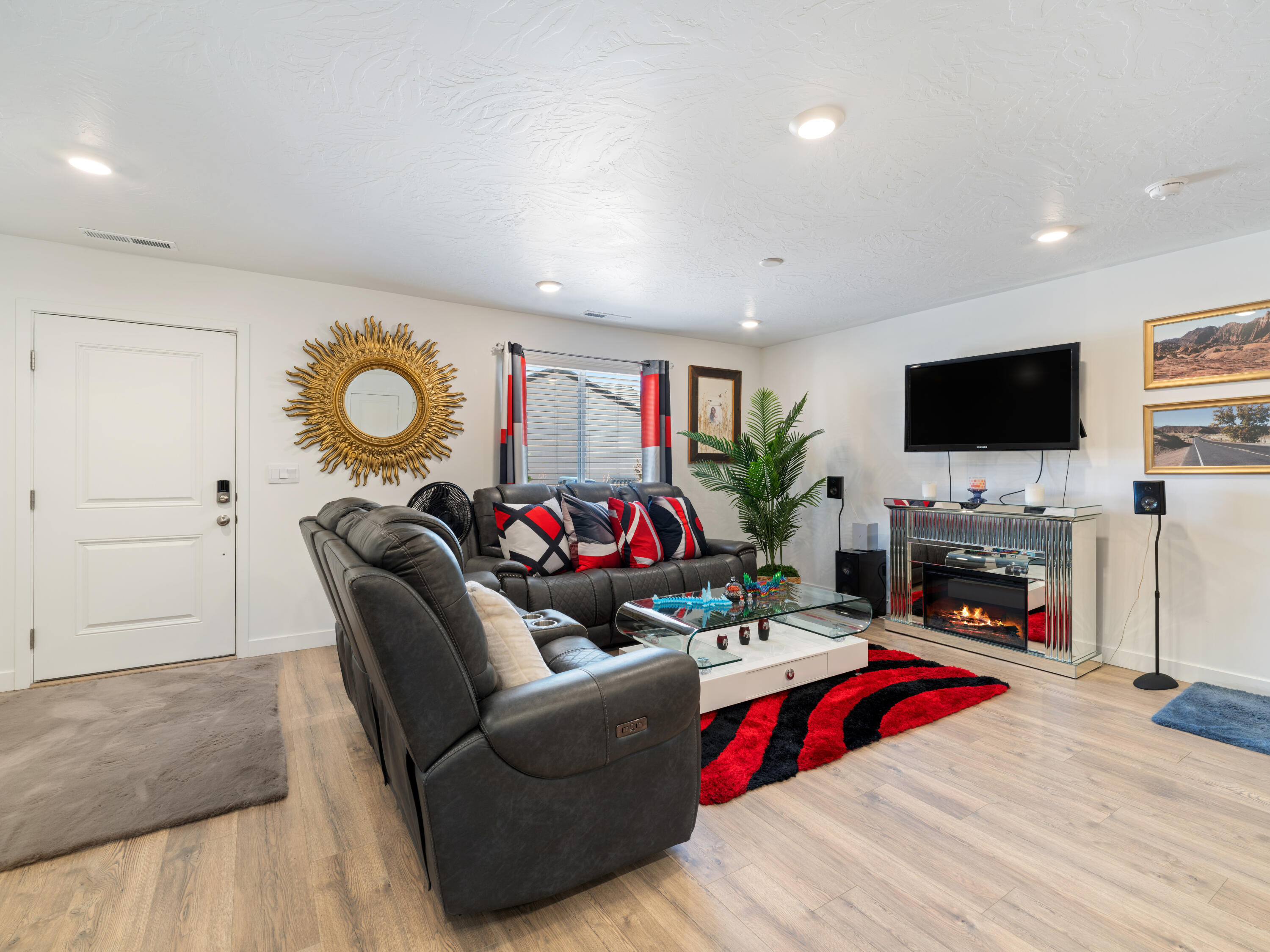 LABYRINTH PT AT LG VALLEY - Residential