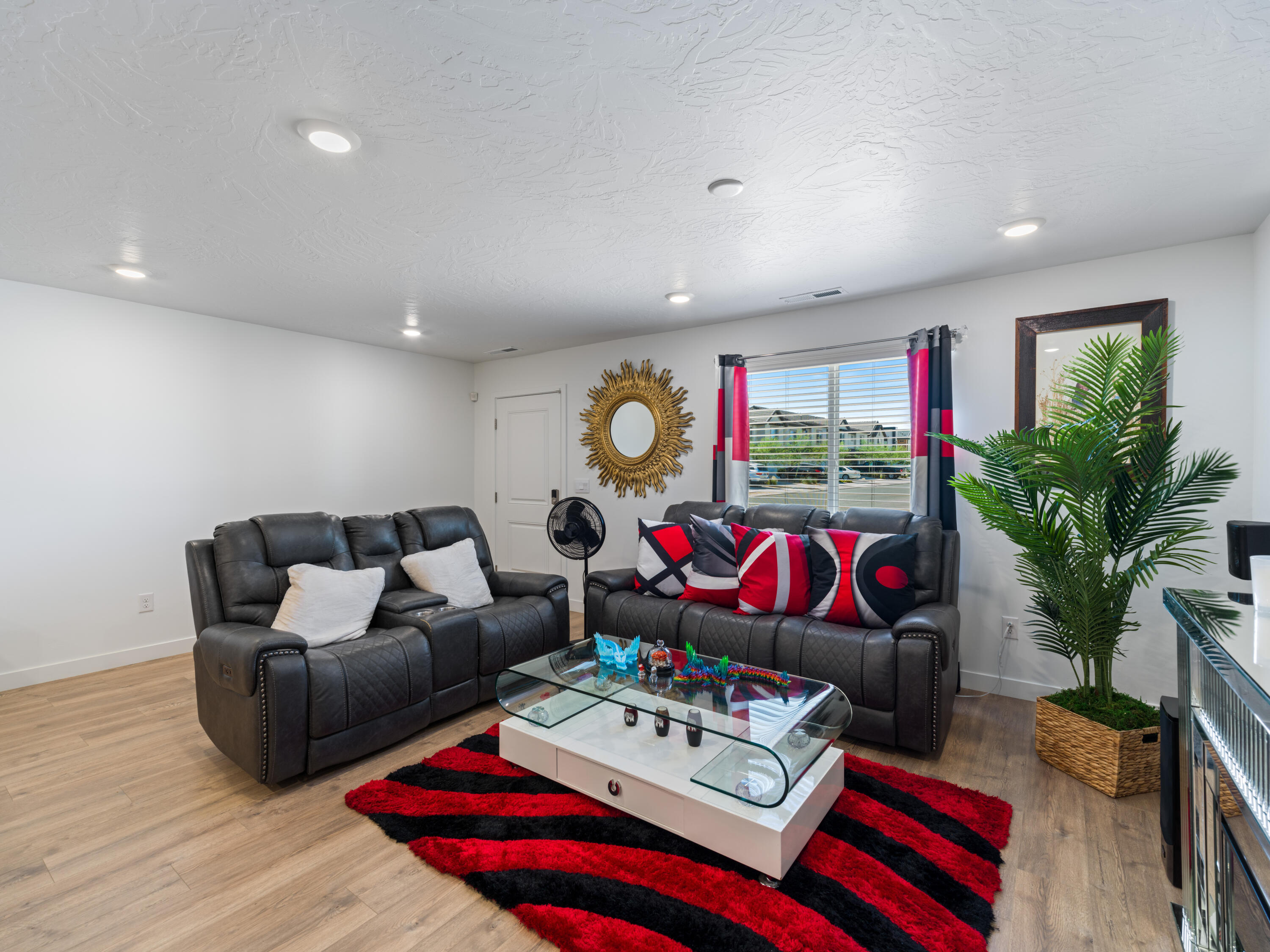LABYRINTH PT AT LG VALLEY - Residential