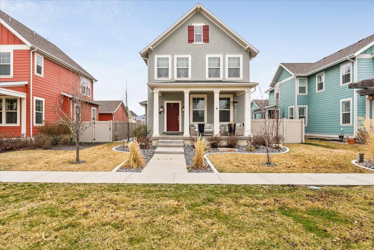 Incredible deal in the heart of Kaysville! This well-maintained home offers a functional layout, comfortable living spaces, and a spacious yard perfect for relaxing or entertaining. Located in a desirable neighborhood with convenient access to shopping, dining, parks, and commuter routes.Tons of potential with unfinished basement ready for your vision. Opportunities like this don't come up often-schedule your showing today!