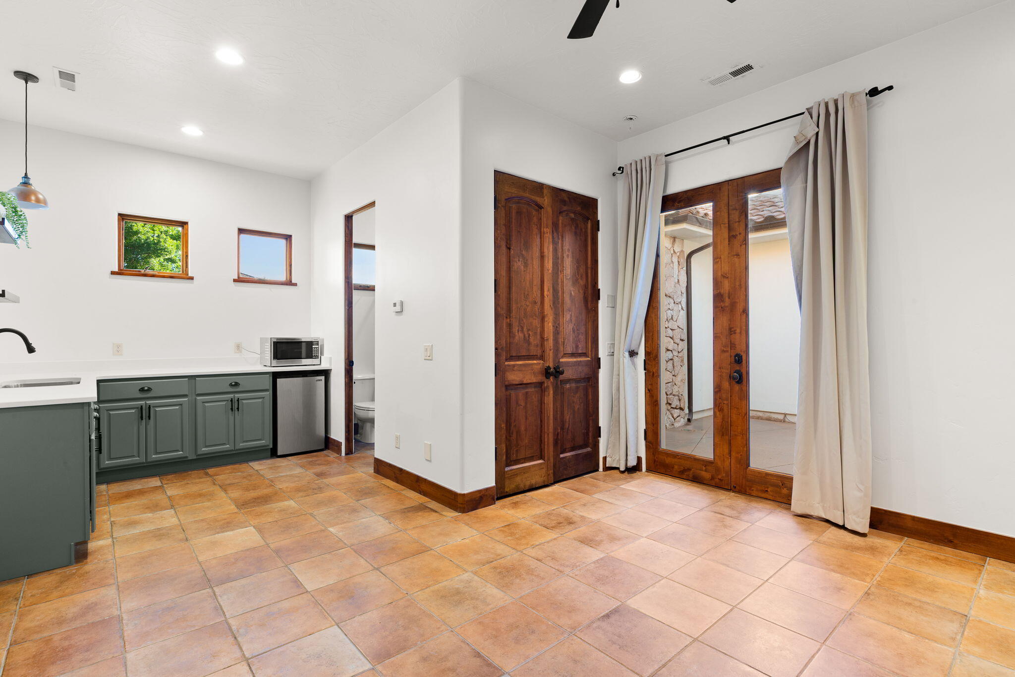 ARROWHEAD ESTATES - Residential