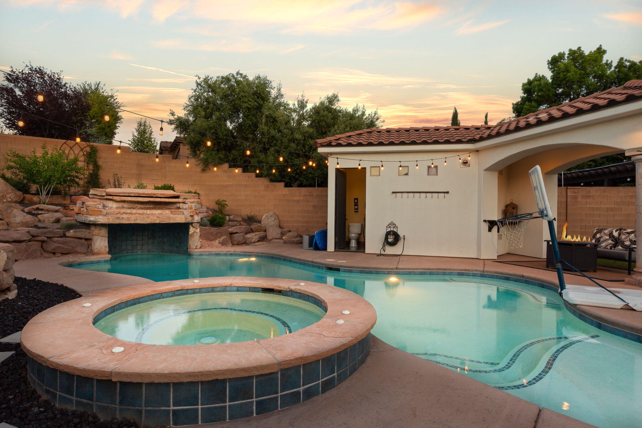 ARROWHEAD ESTATES - Residential