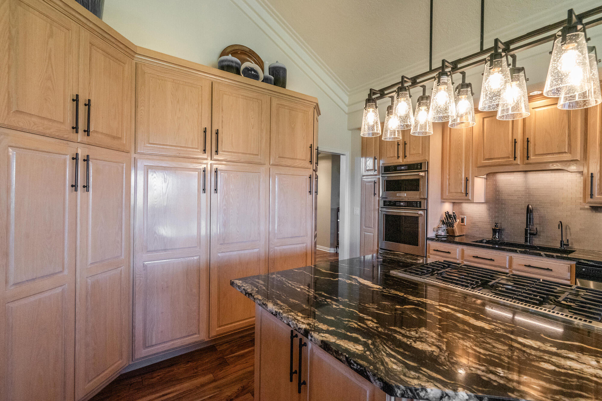 FAIRWAY HILLS - Residential