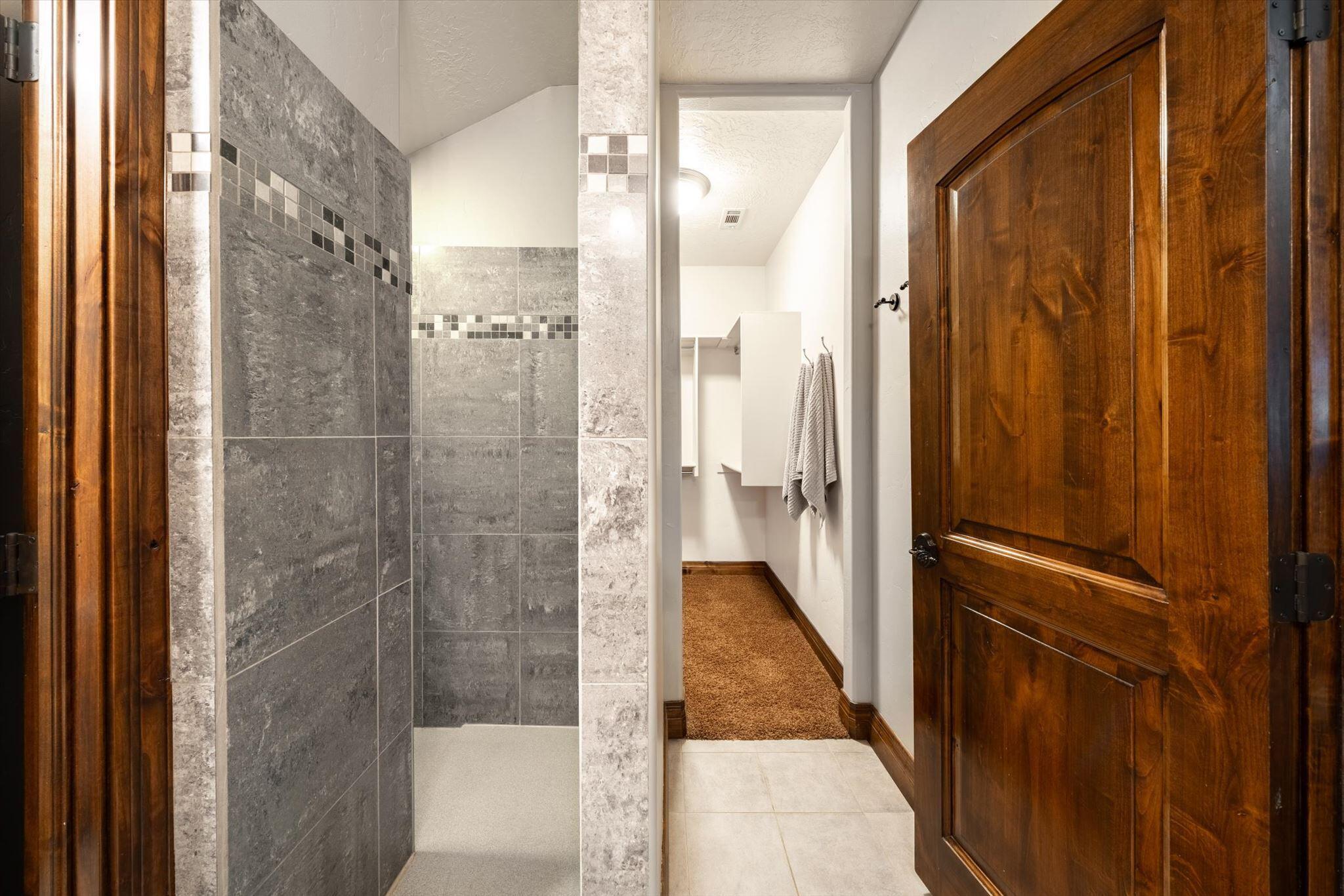 CHAPARRAL RIDGE - Residential