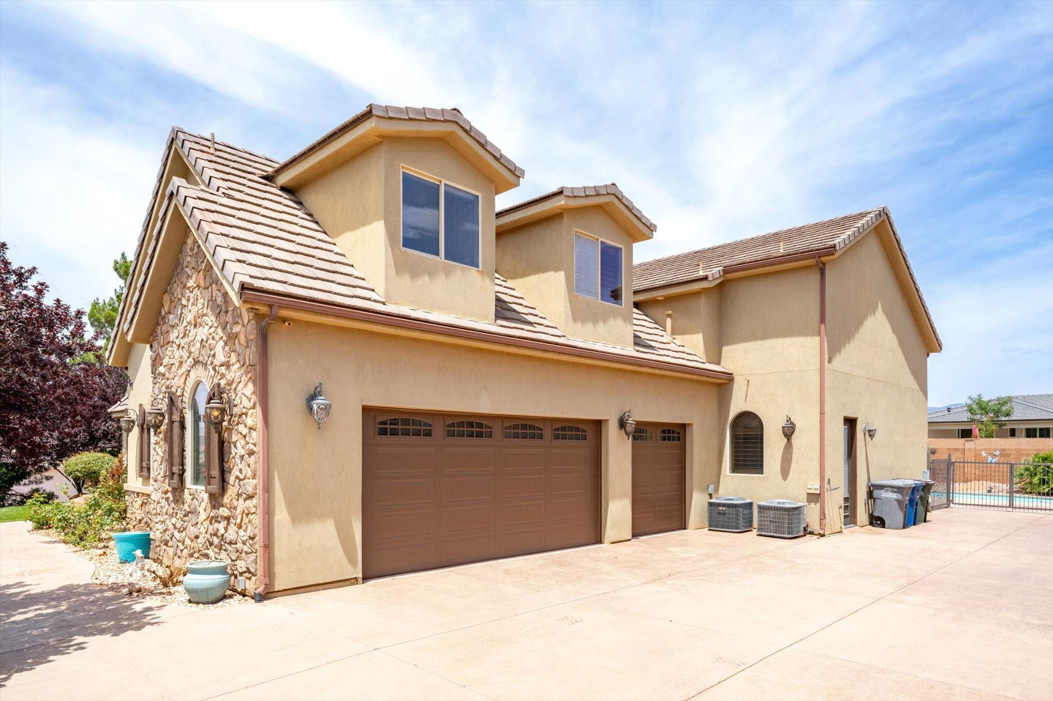 CHAPARRAL RIDGE - Residential