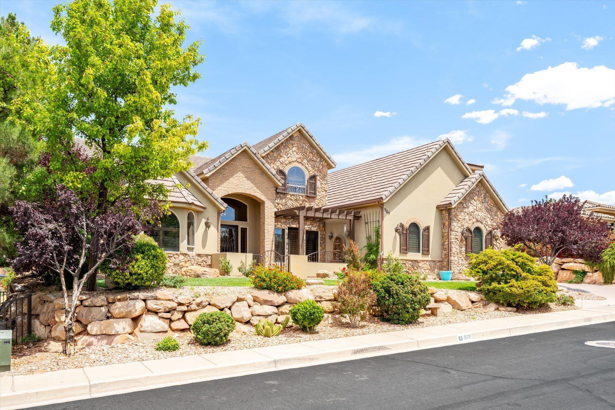 CHAPARRAL RIDGE - Residential
