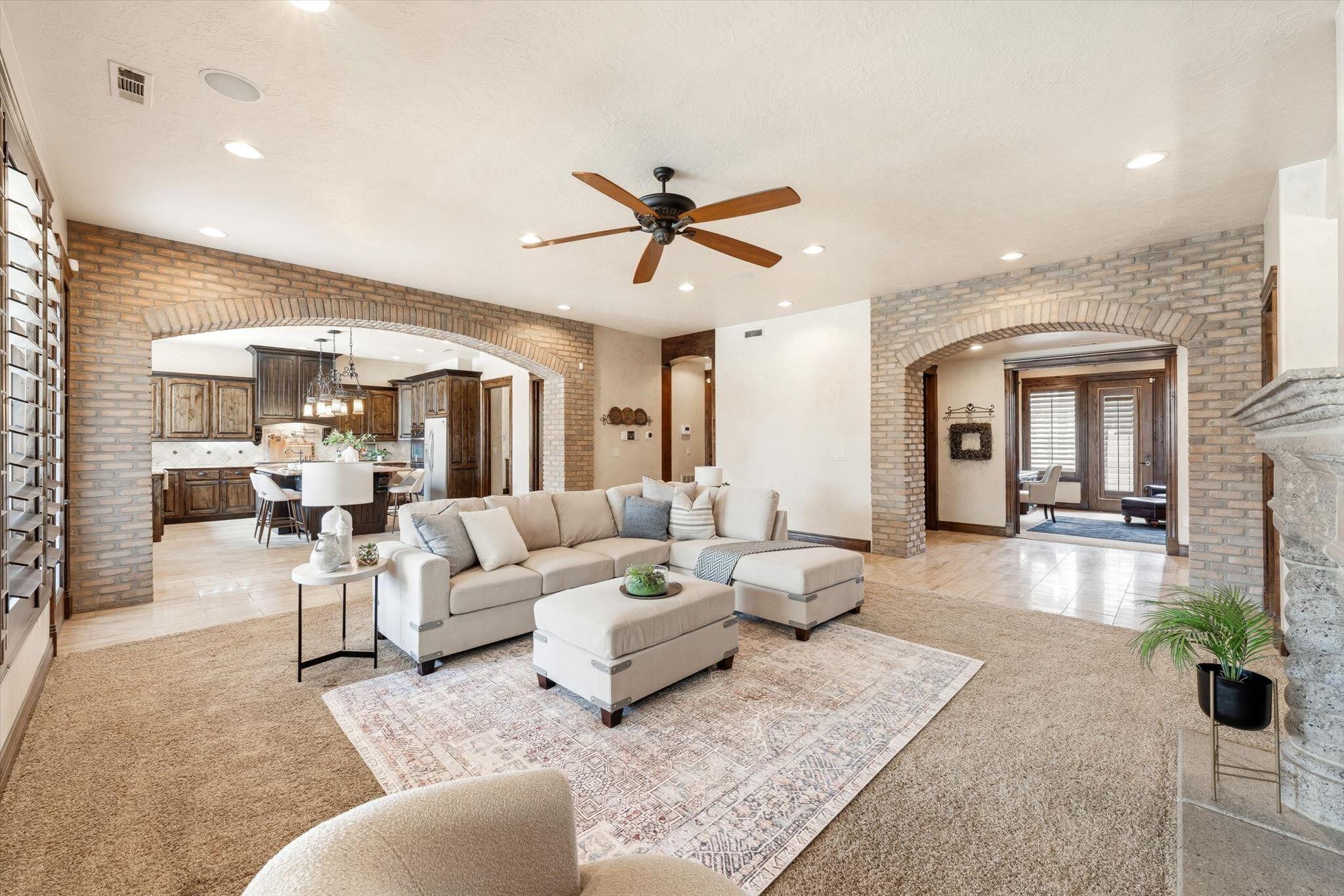 CHAPARRAL RIDGE - Residential