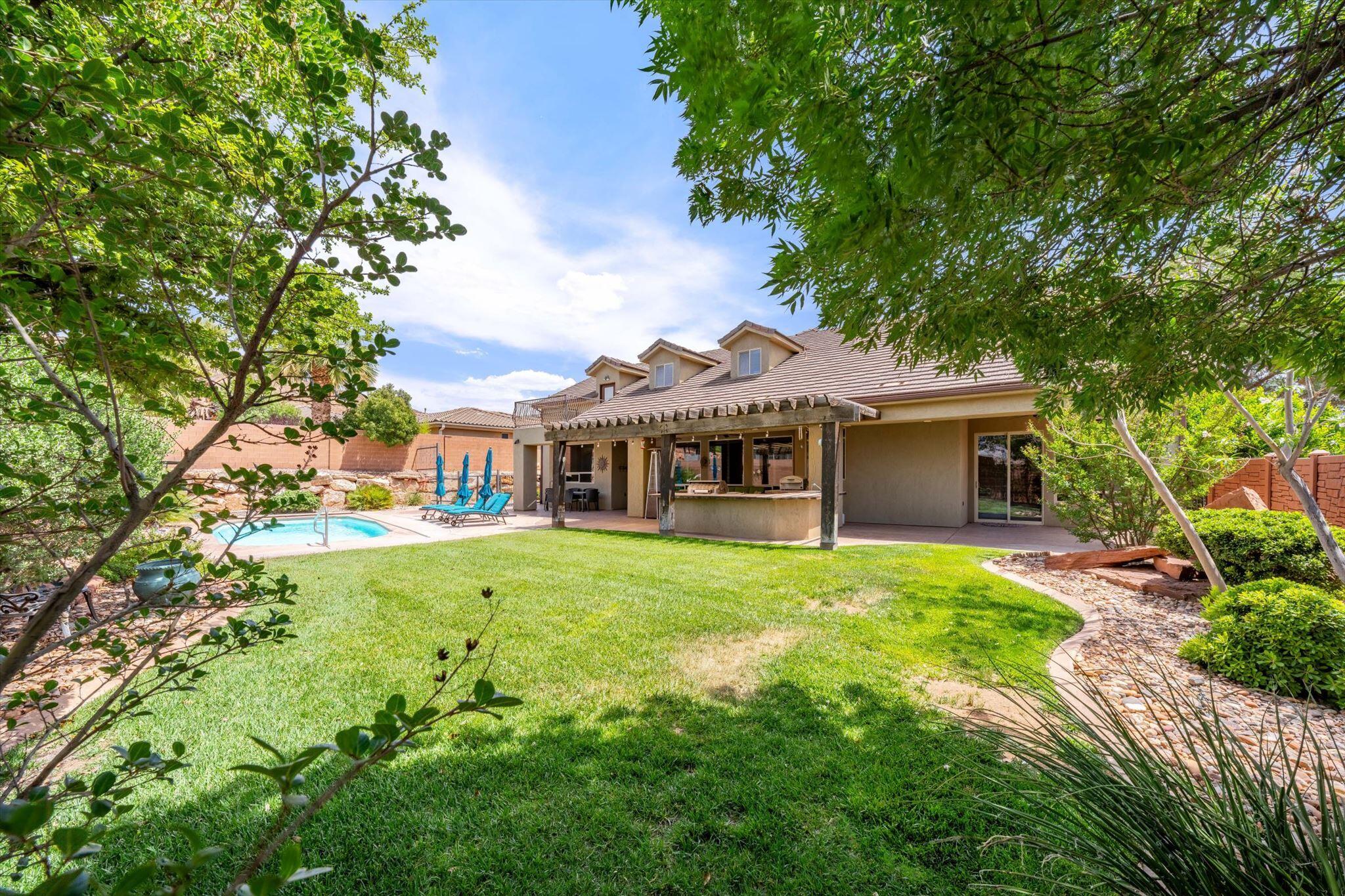 CHAPARRAL RIDGE - Residential