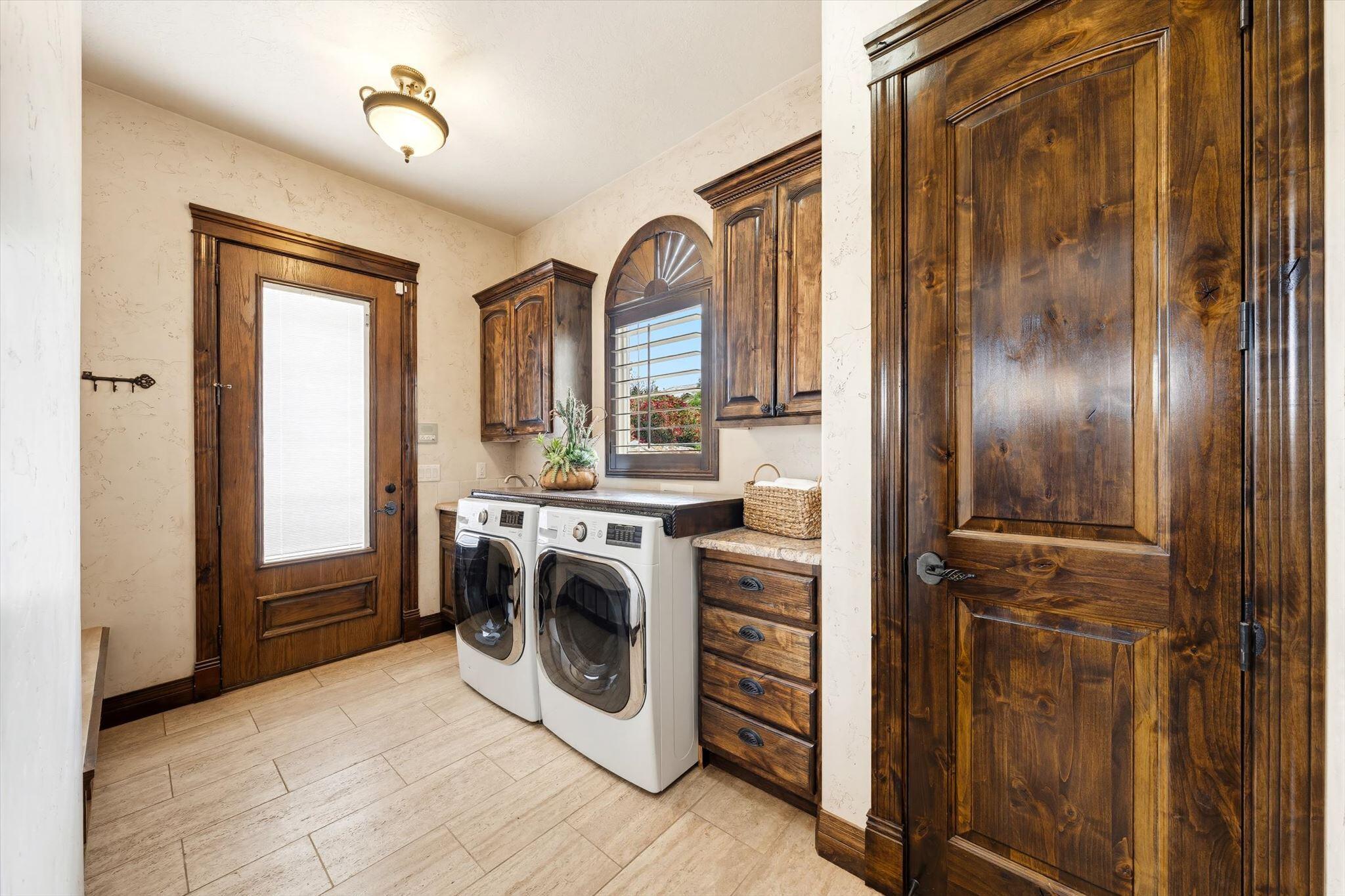 CHAPARRAL RIDGE - Residential