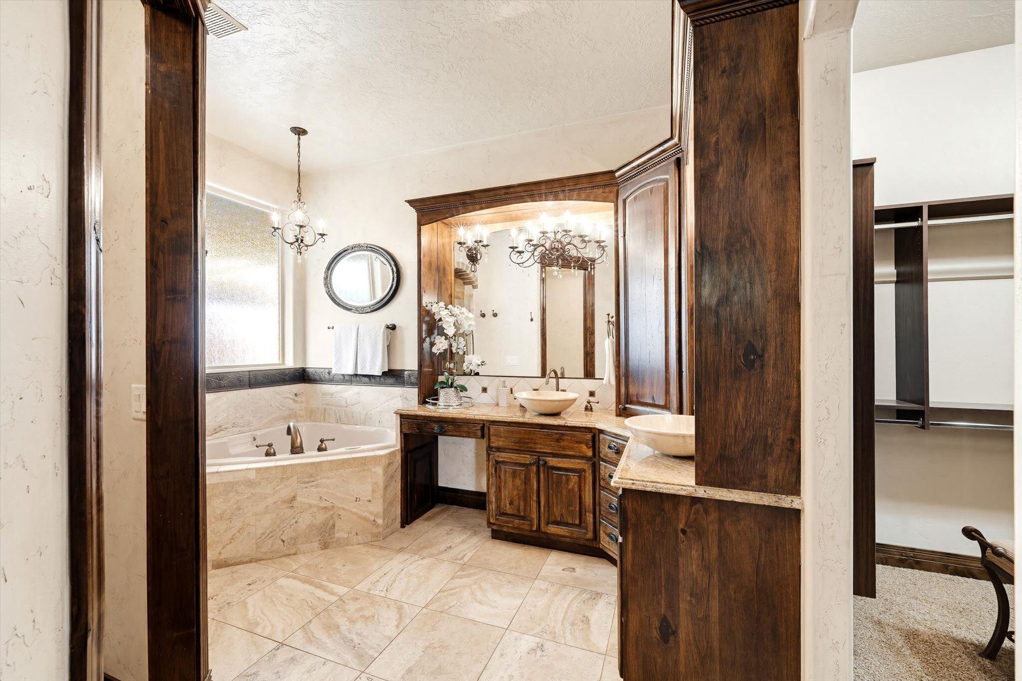 CHAPARRAL RIDGE - Residential