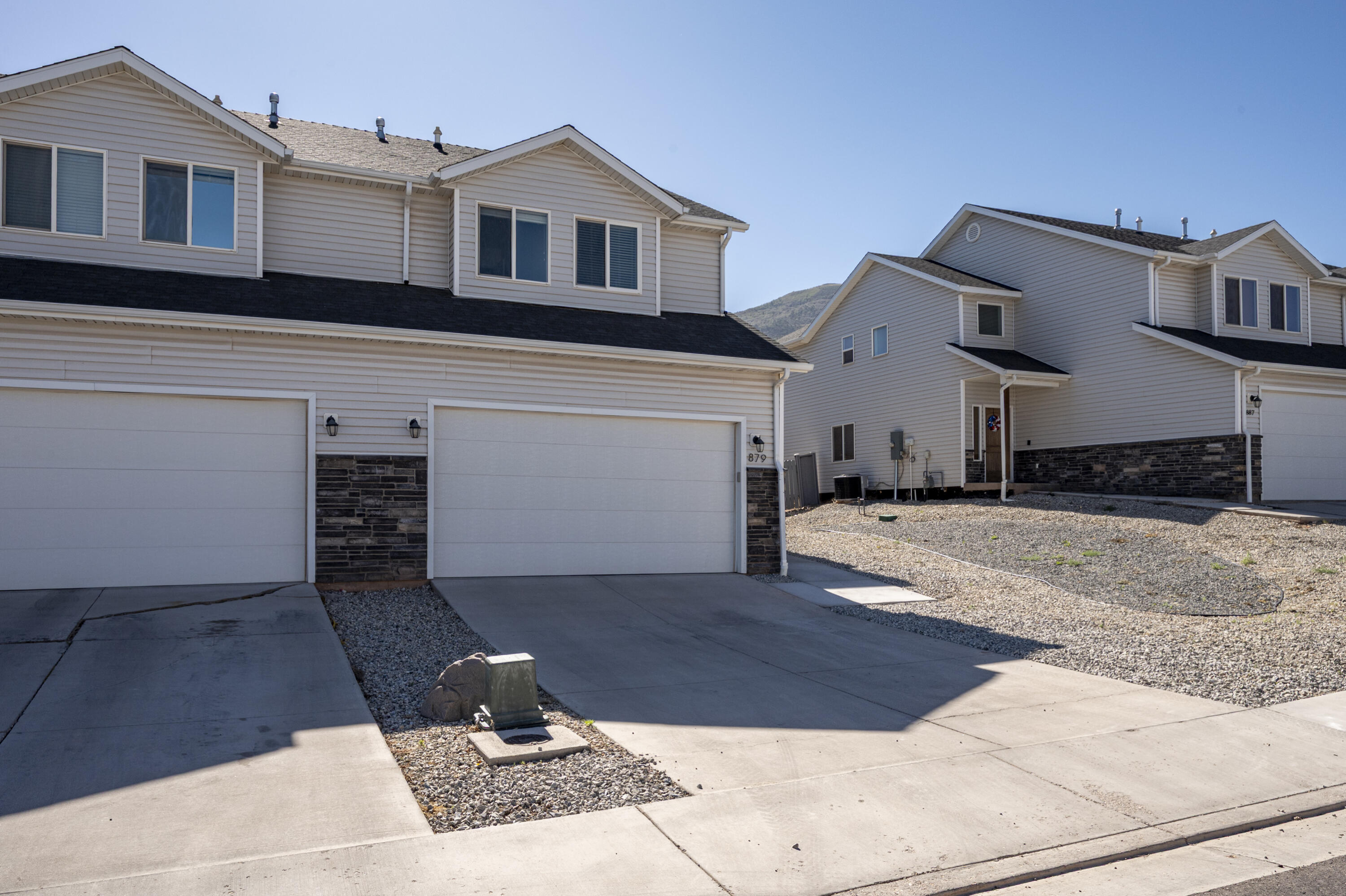 MOUNTAIN VISTA - Residential