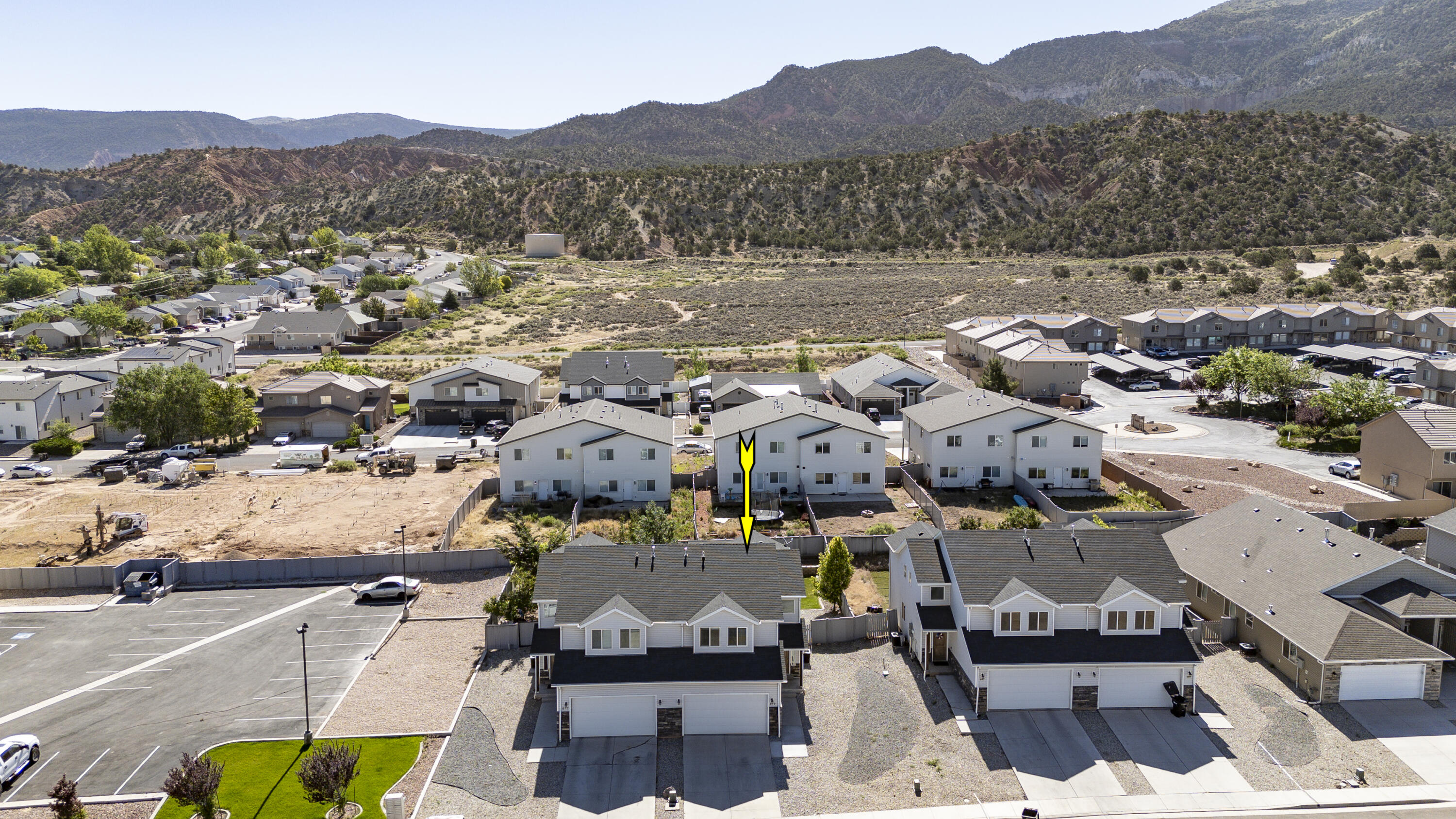 MOUNTAIN VISTA - Residential
