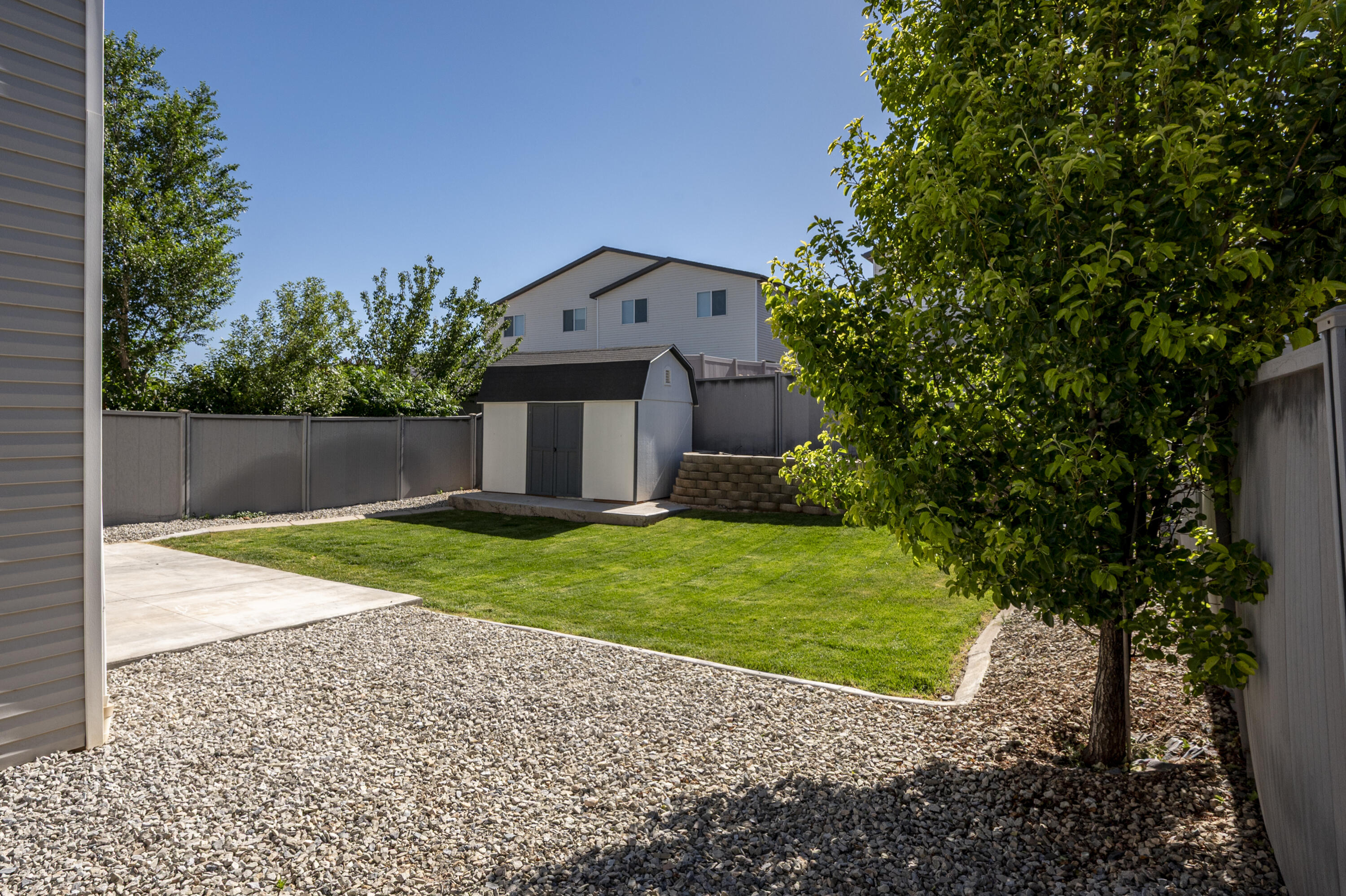 MOUNTAIN VISTA - Residential