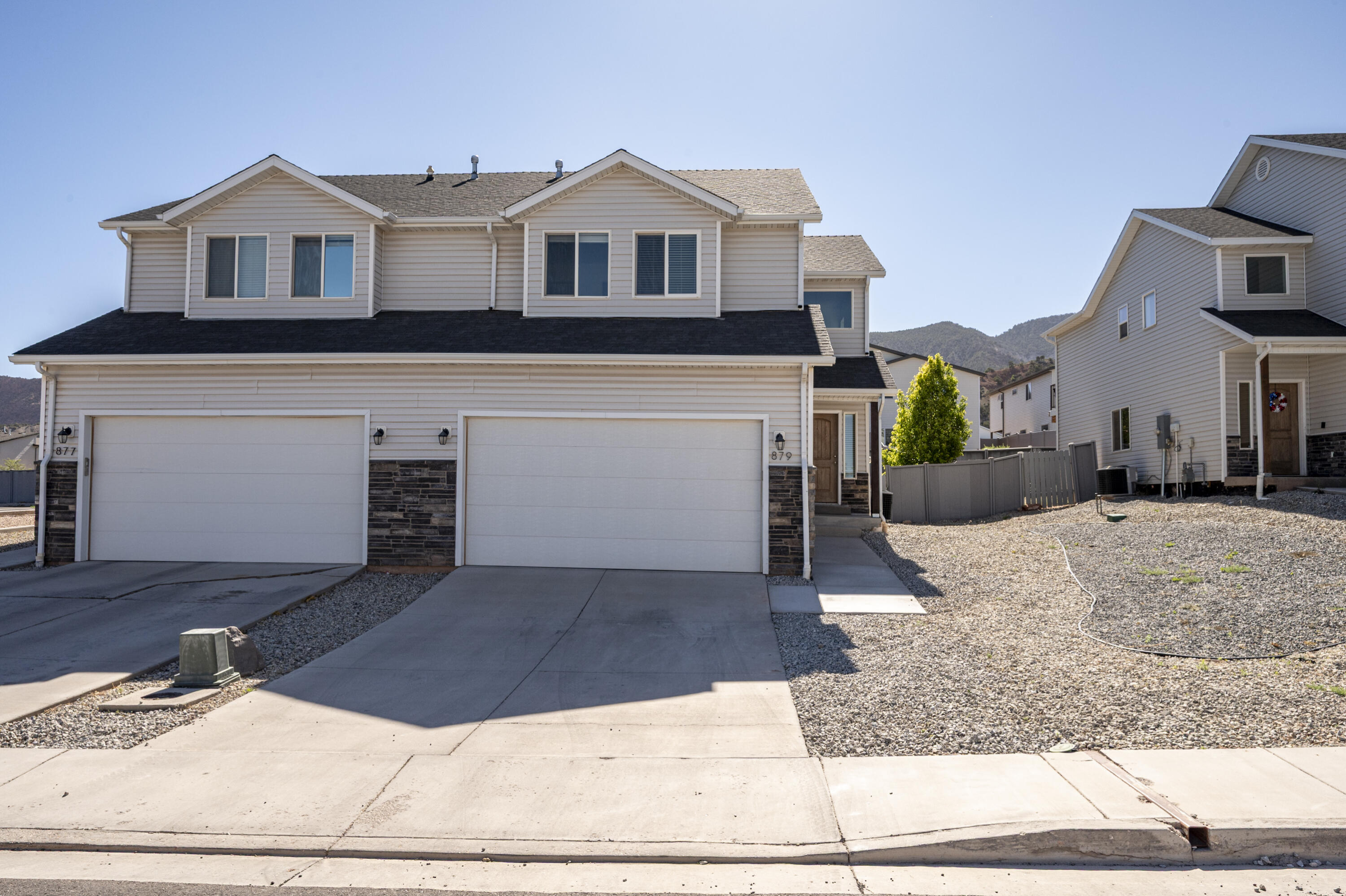 MOUNTAIN VISTA - Residential