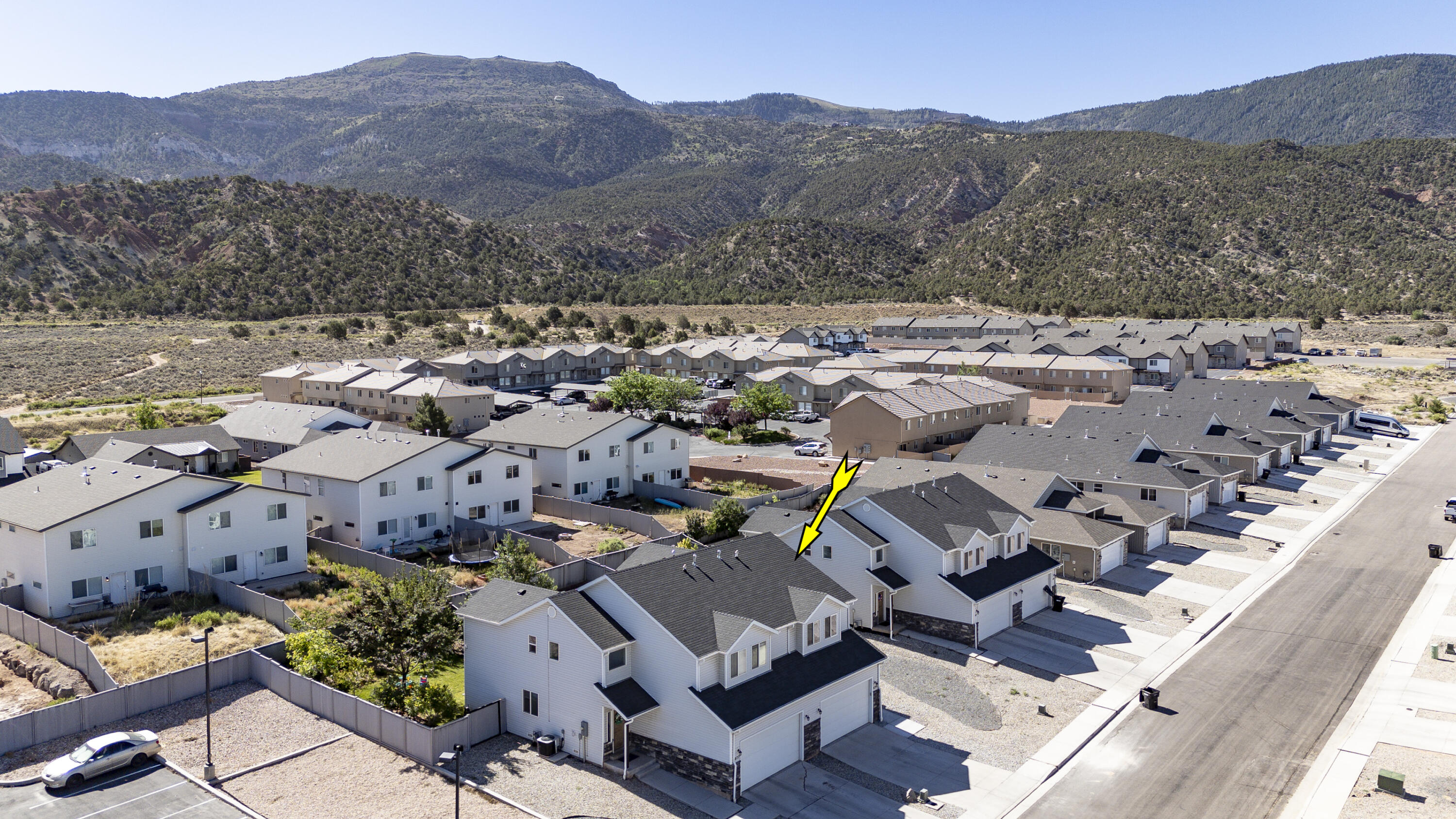 MOUNTAIN VISTA - Residential