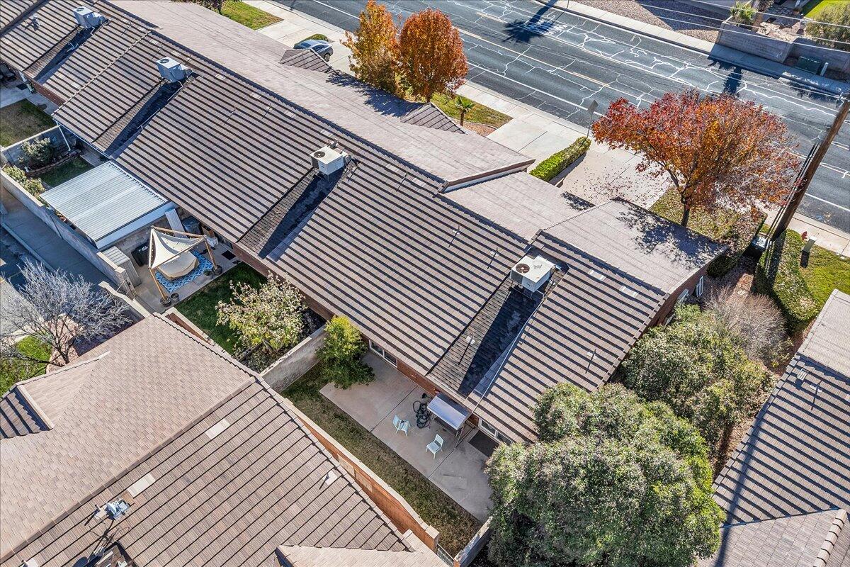 COTTONWOOD TOWNHOMES - Residential