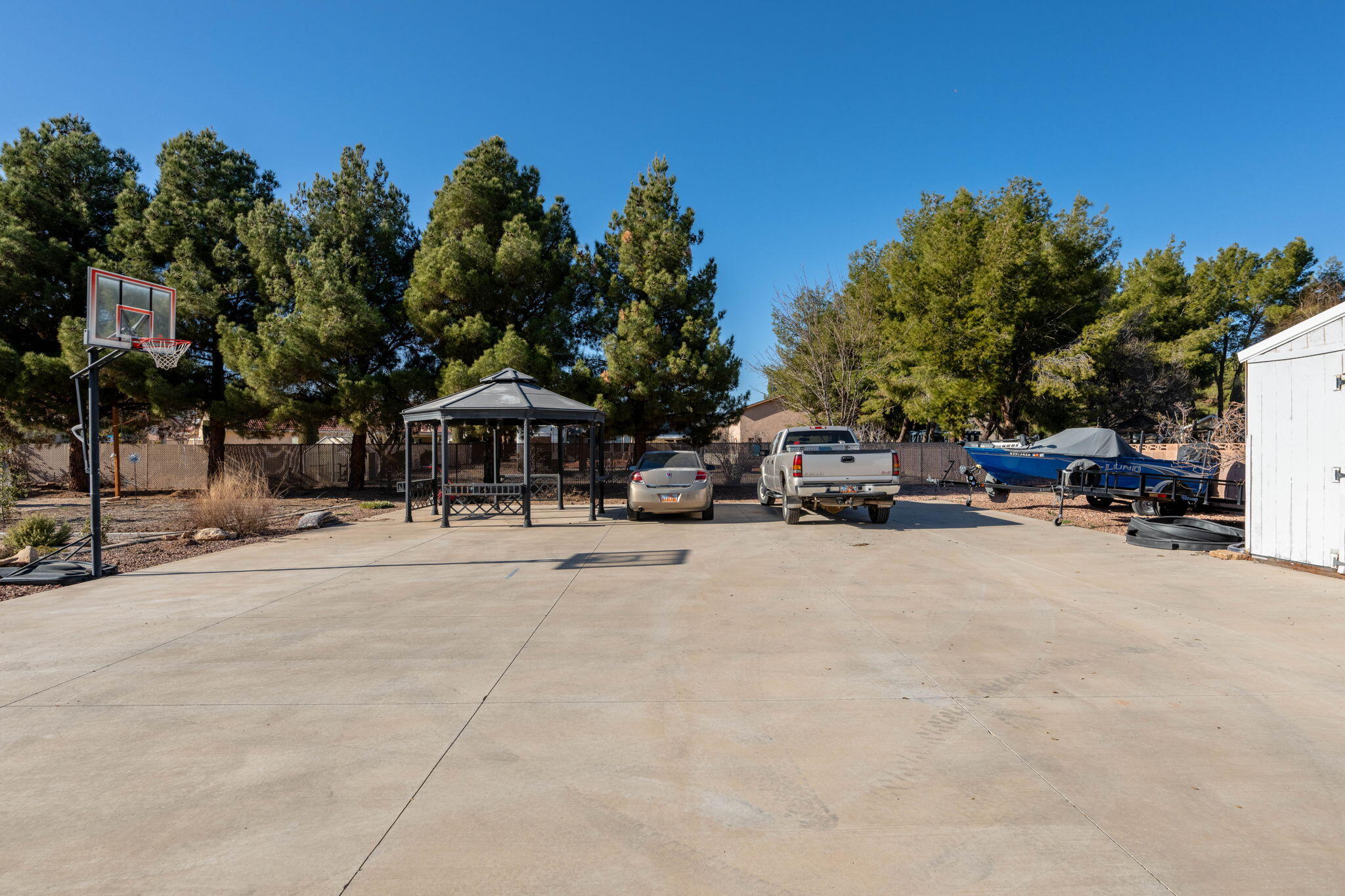 PINE VIEW ESTATES - Residential