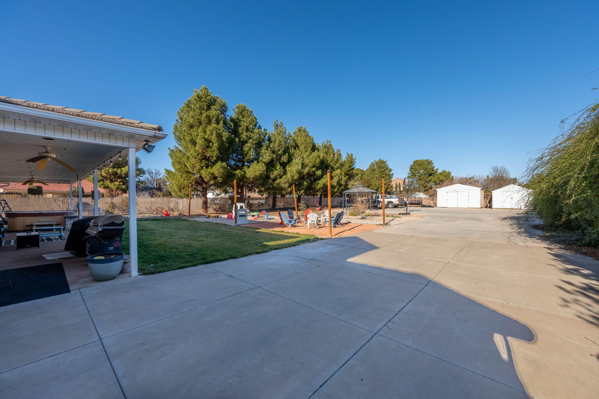 PINE VIEW ESTATES - Residential