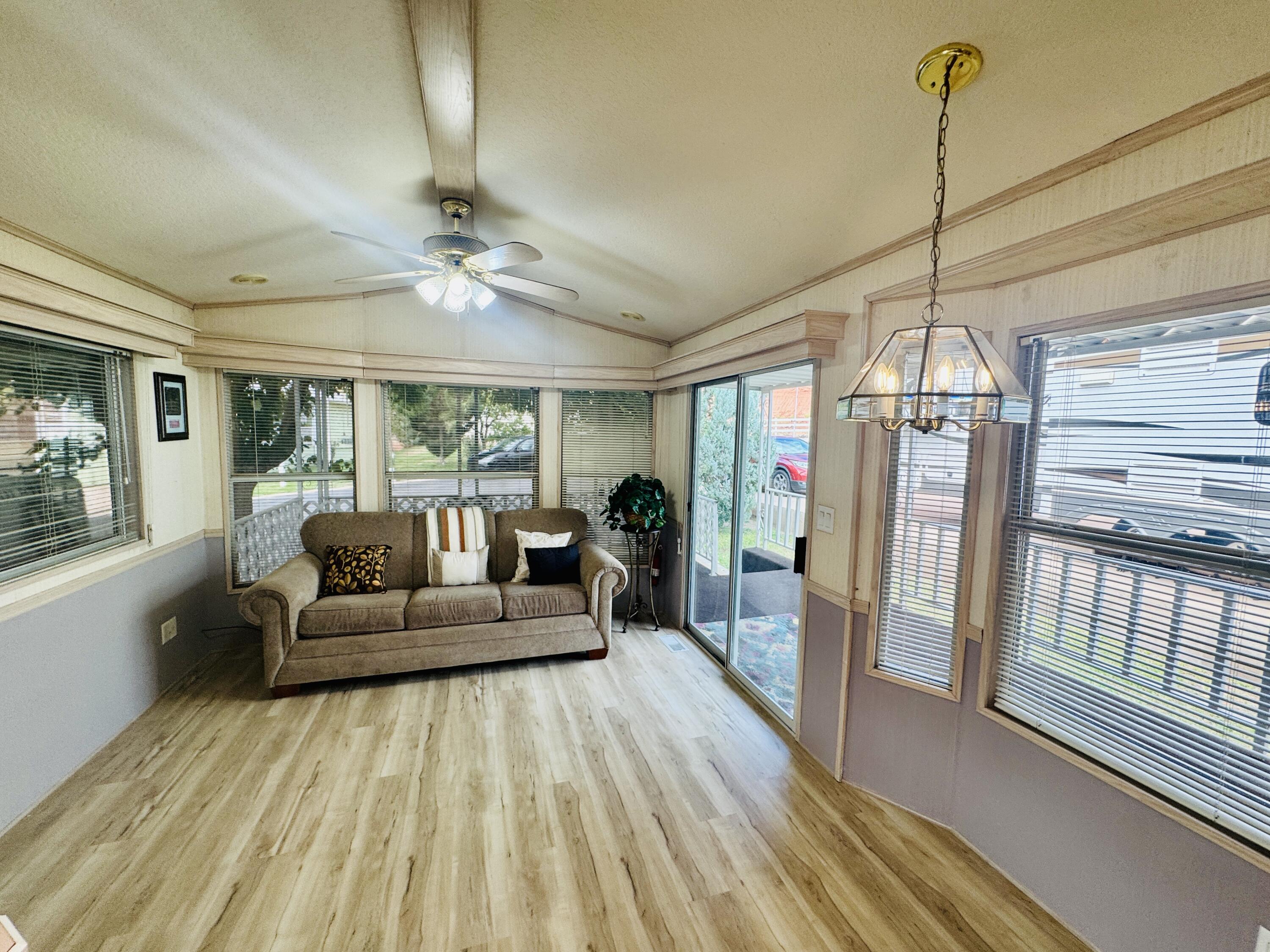 CANYON BREEZE RV RESORT - Residential